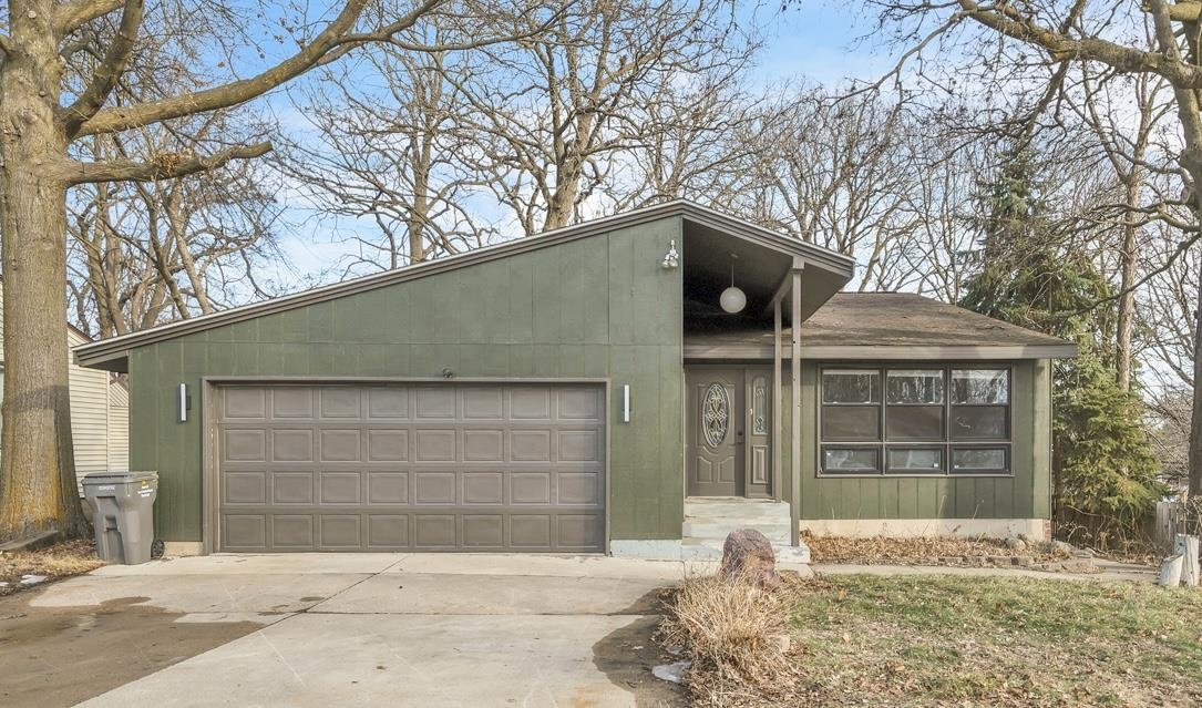 146 rohr Street, Arnolds Park, IA 51331 