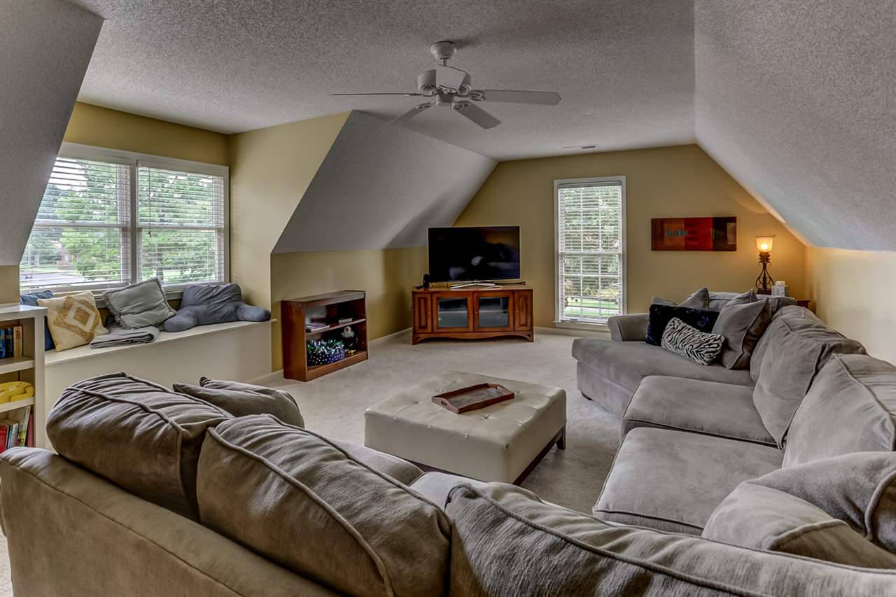 9605 GOTTEN WAY, Germantown, TN 38139 US Memphis Home for - Crye-Leike