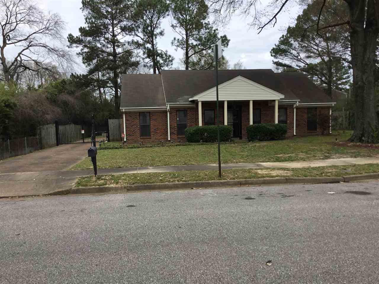 5882 OAKLAND HILLS LN, MEMPHIS, TN 38115 Hayes Homes & Realty