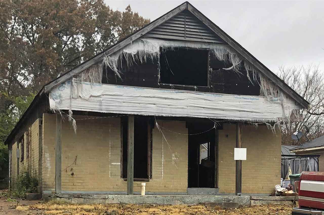 746 Whitehaven Ln, Memphis, TN 38109