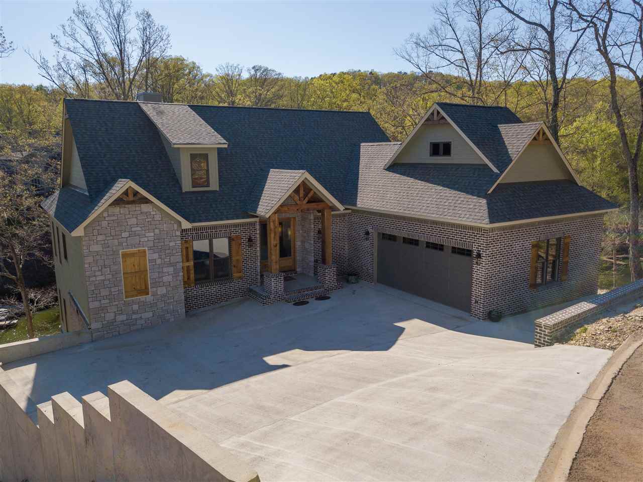 Pickwick Properties For Sale