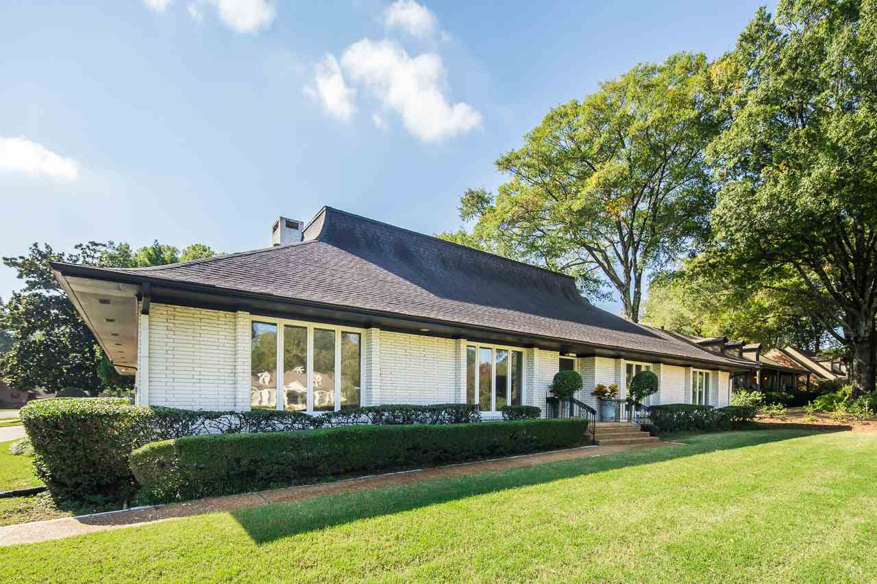 5463 Walnut Grove Rd, Memphis, TN 38120