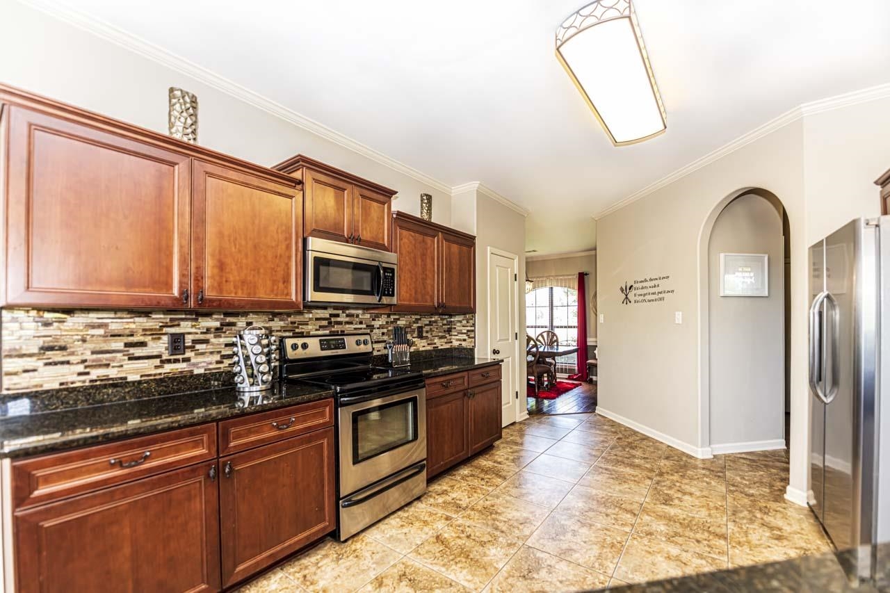 6338 WILLOW WALK CV