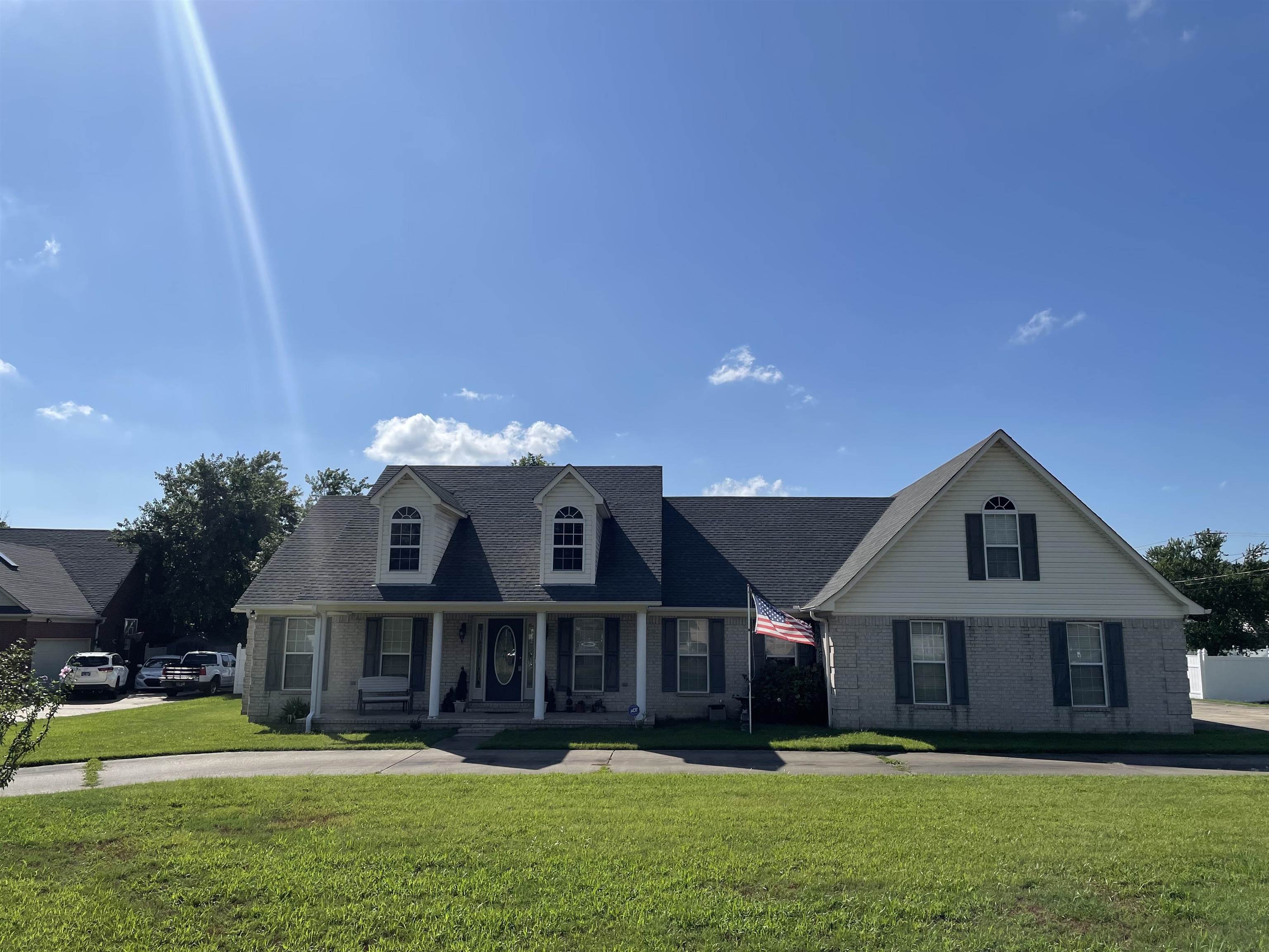 195 FARMER TRL, Atoka, TN 38004