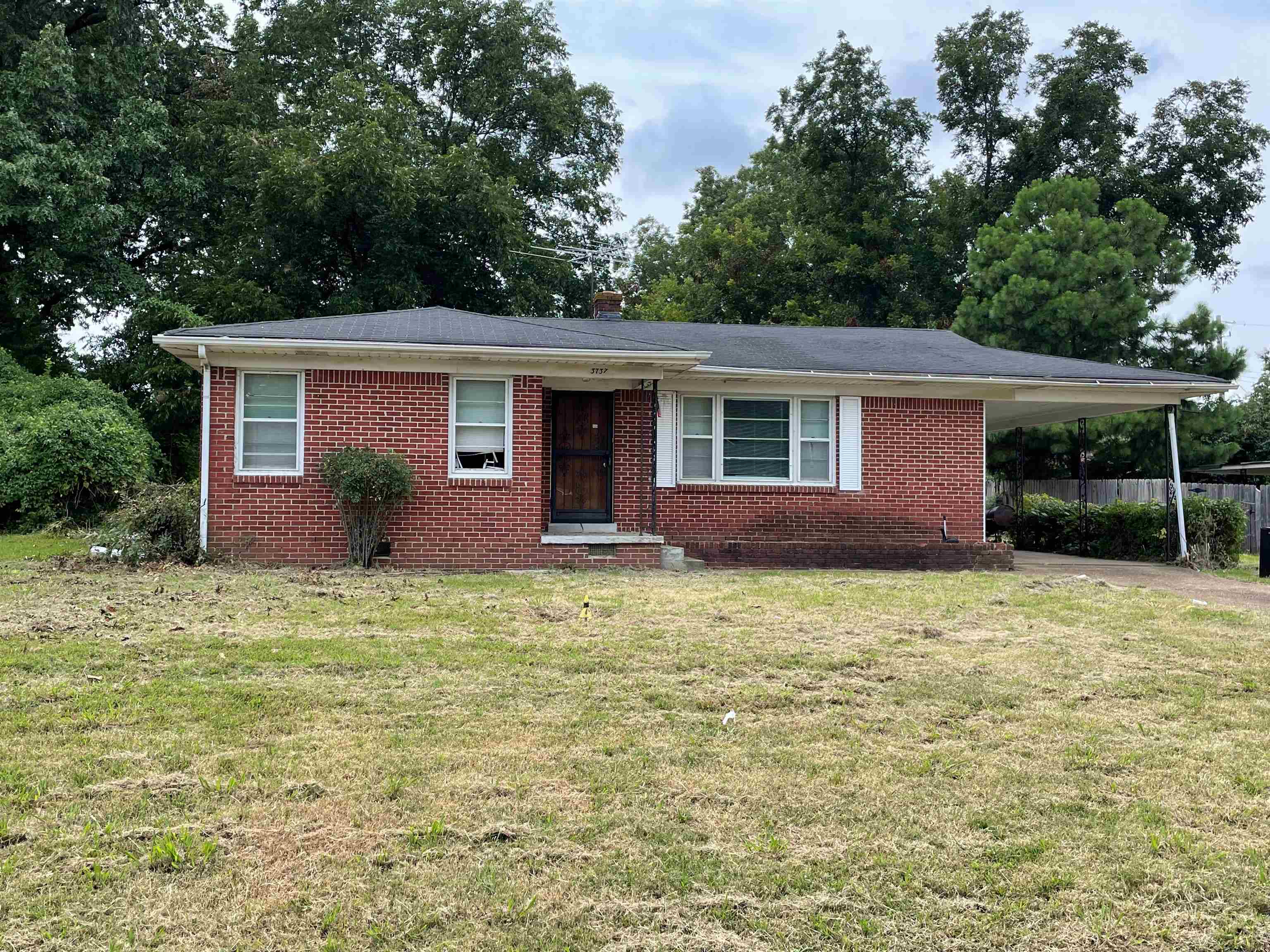 3737 Elm Park Rd, Memphis, TN 38118