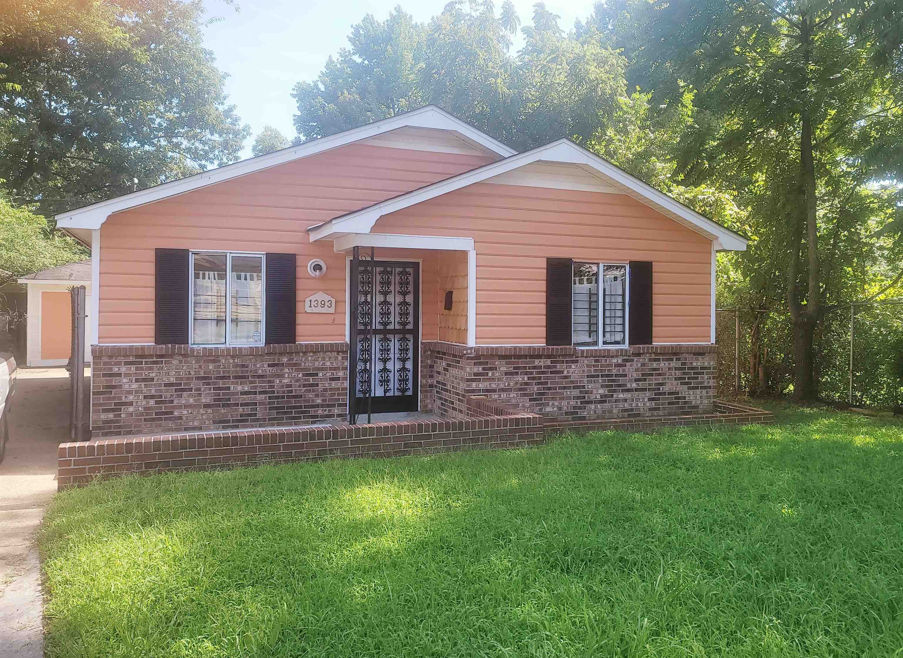 1393 GOLD ST, Memphis, TN 38106