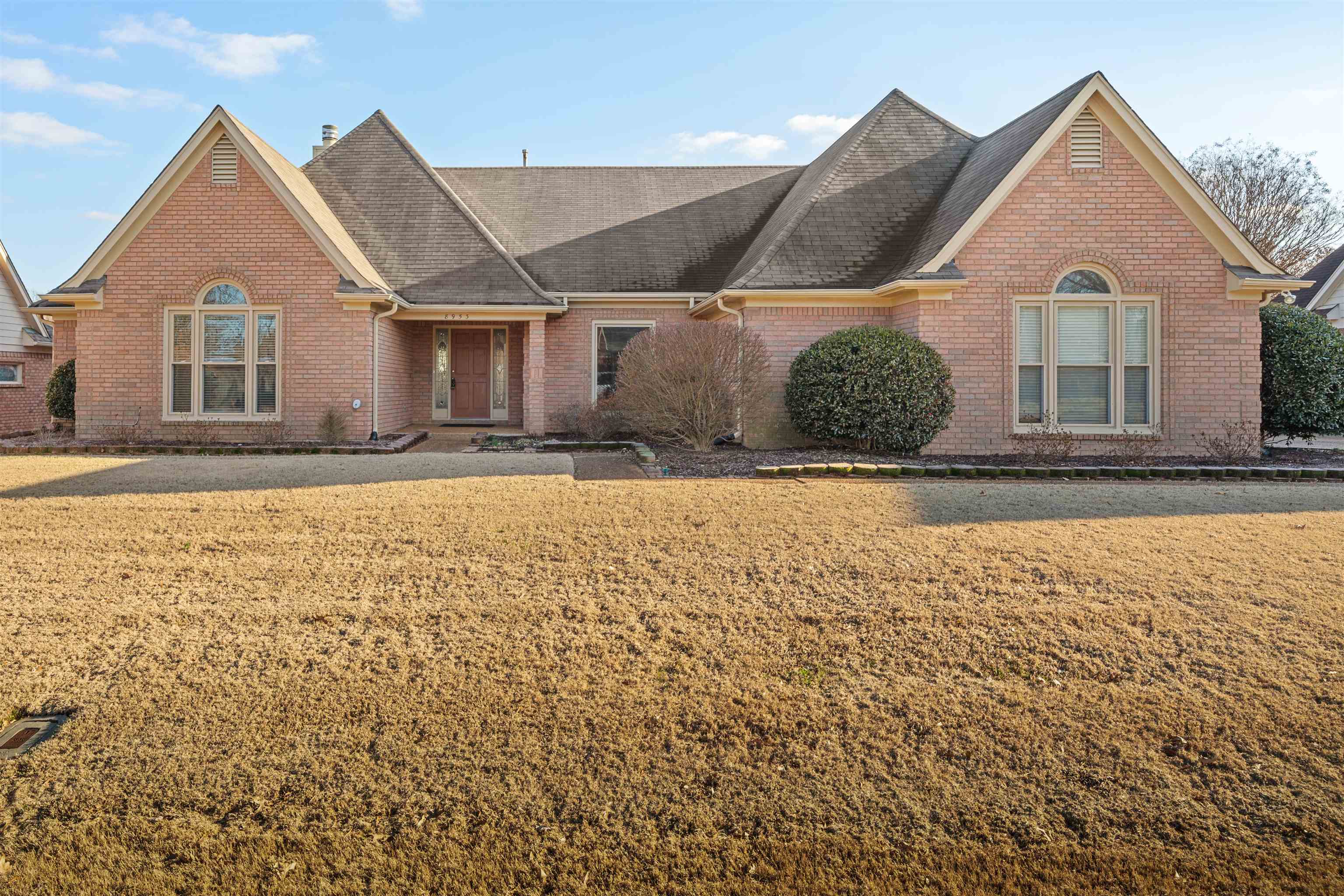 8953 PEMBROKE ELLIS DR, Bartlett, TN 38133