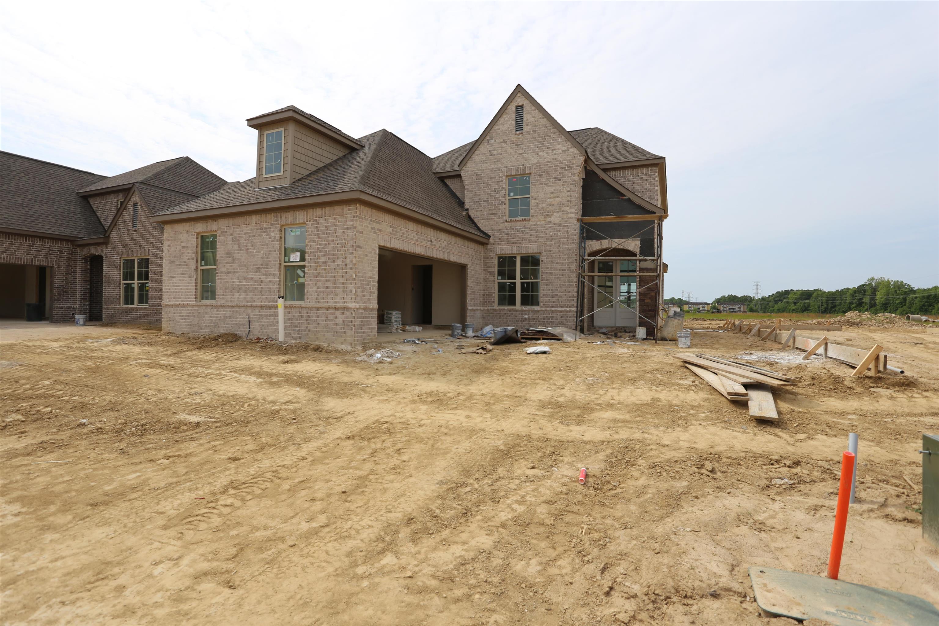 9739 JACKSON RUN LN, Cordova, TN 38018