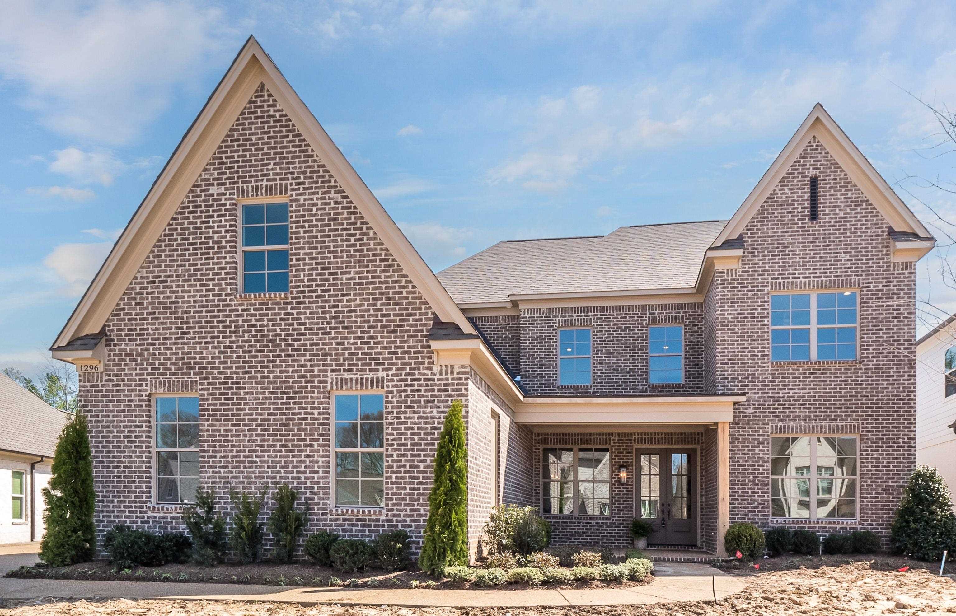 1296 BELFAIR DR, Collierville, TN 38017