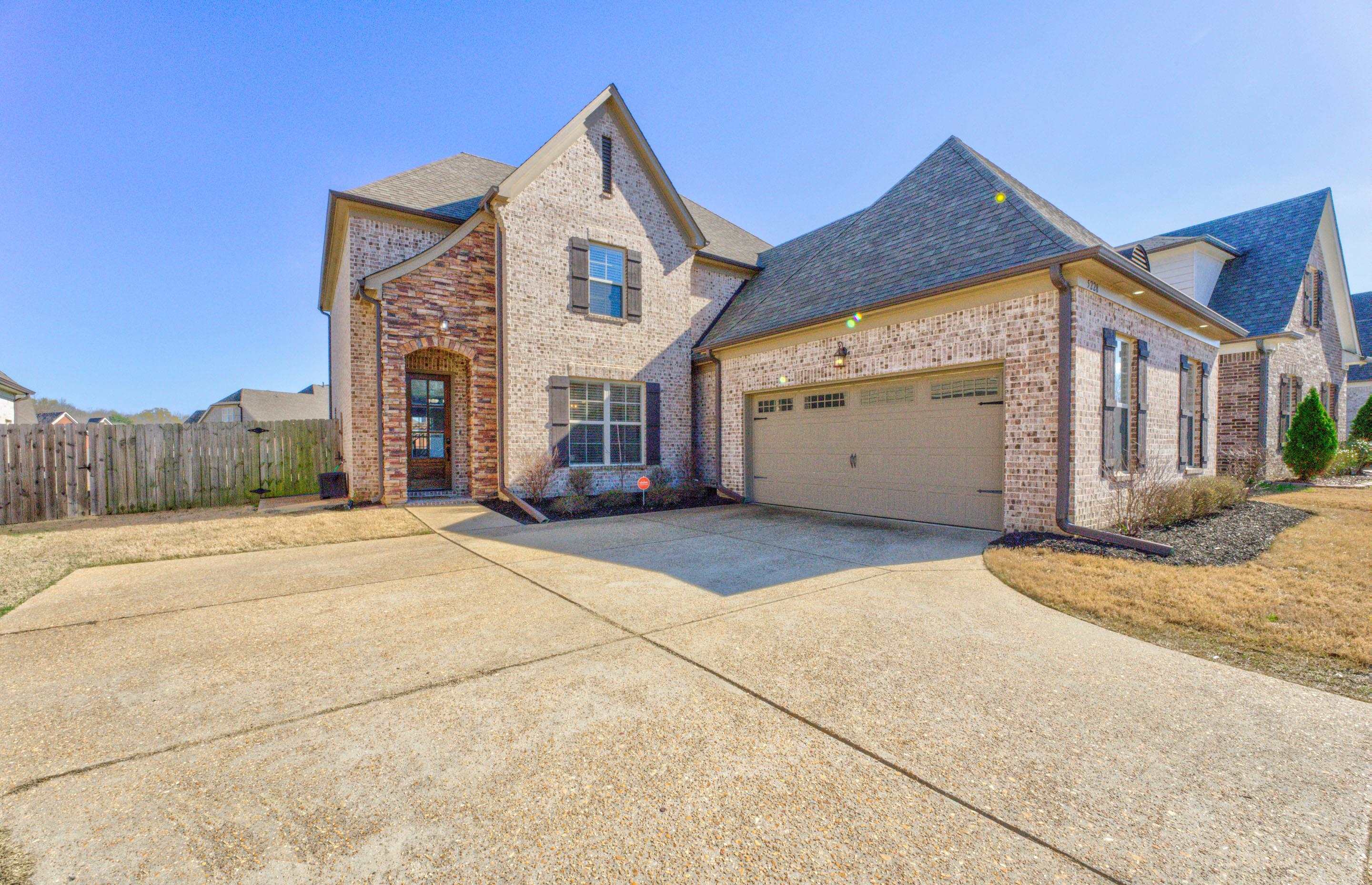 5228 FOREST BEND CV, Southaven, MS 38672
