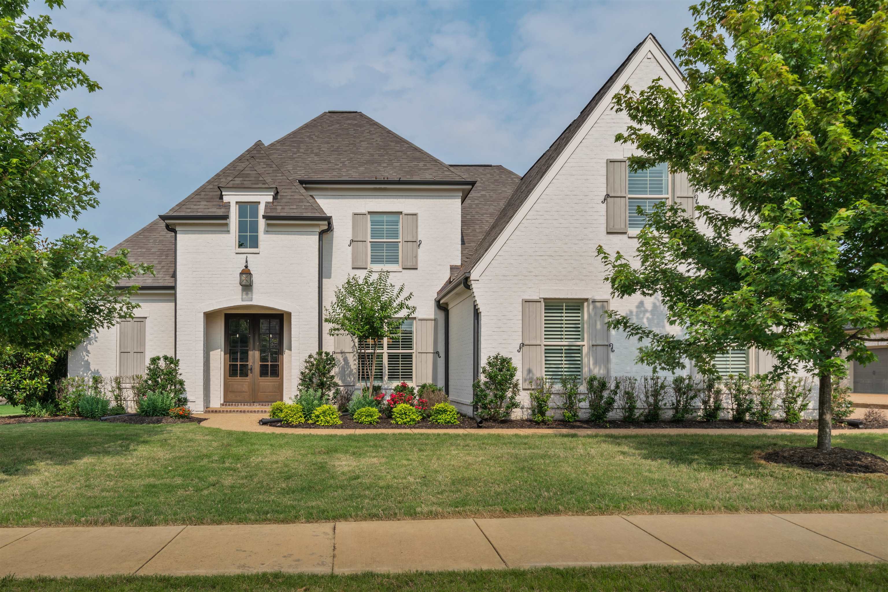 614 CYPRESS KNOLL DR, Collierville, TN 38017