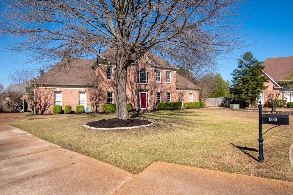 1880 N GLENBUCK CV, Germantown, TN 38139