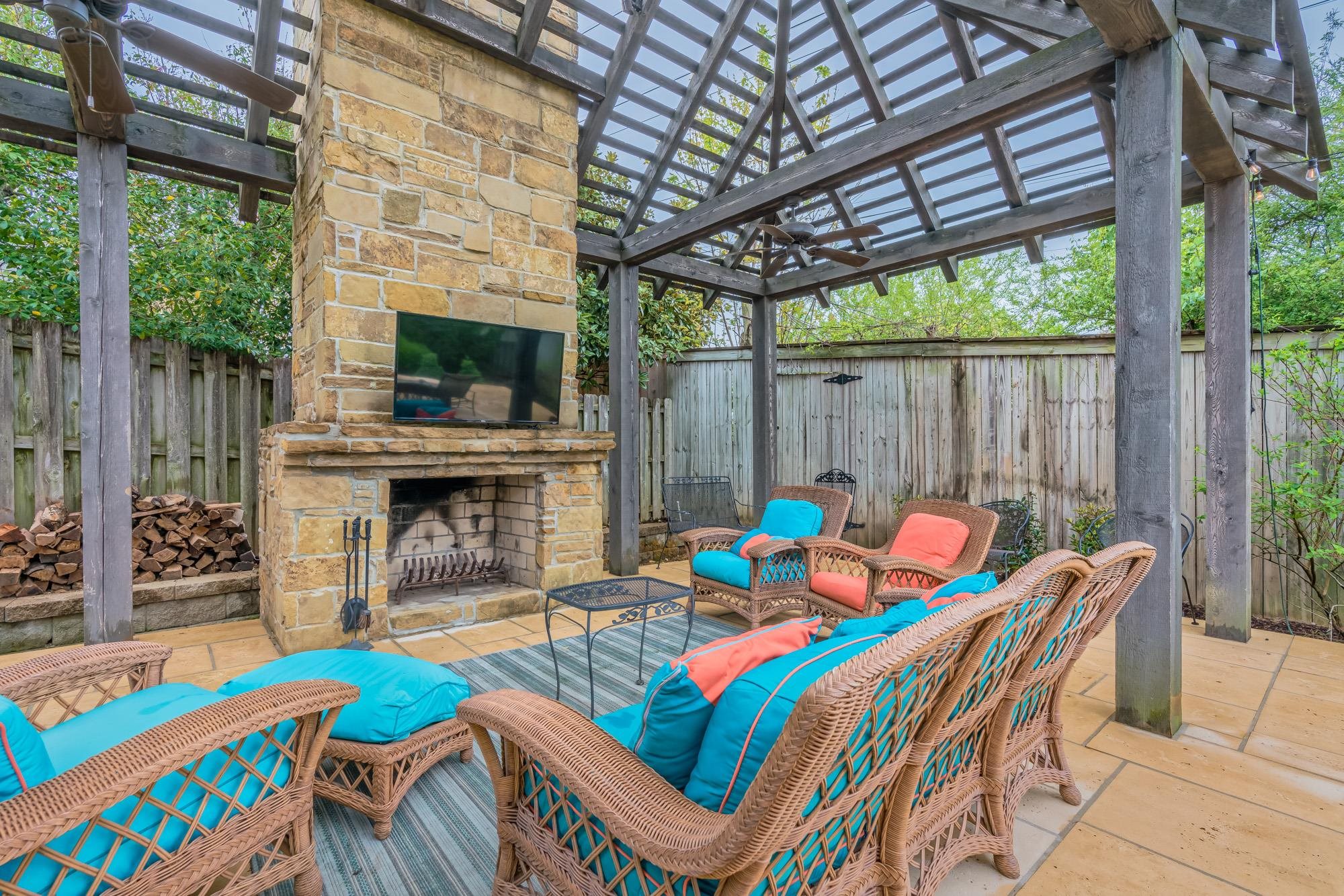6565 ESPALIER CIR