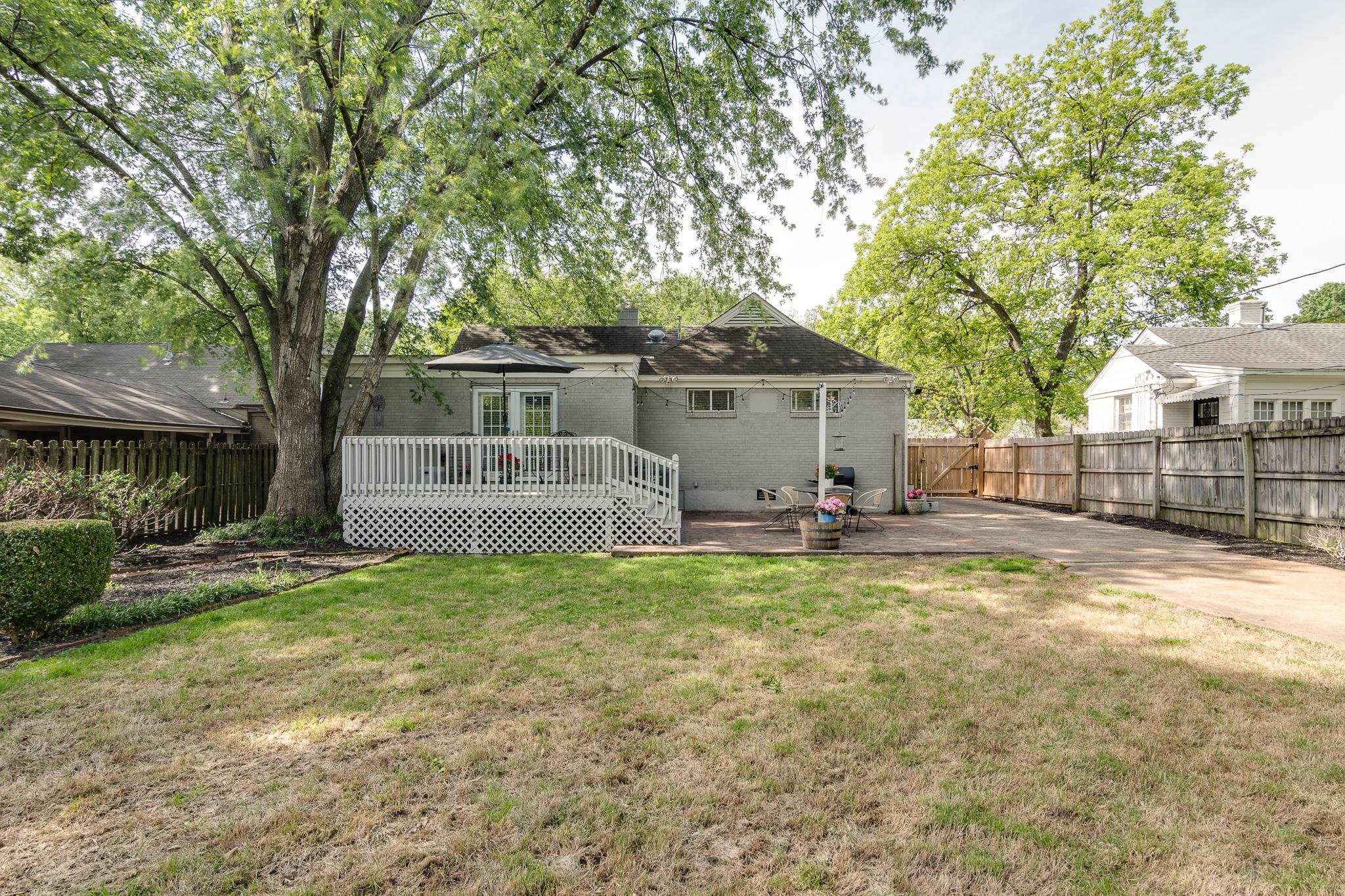 3772 PHILWOOD AVE