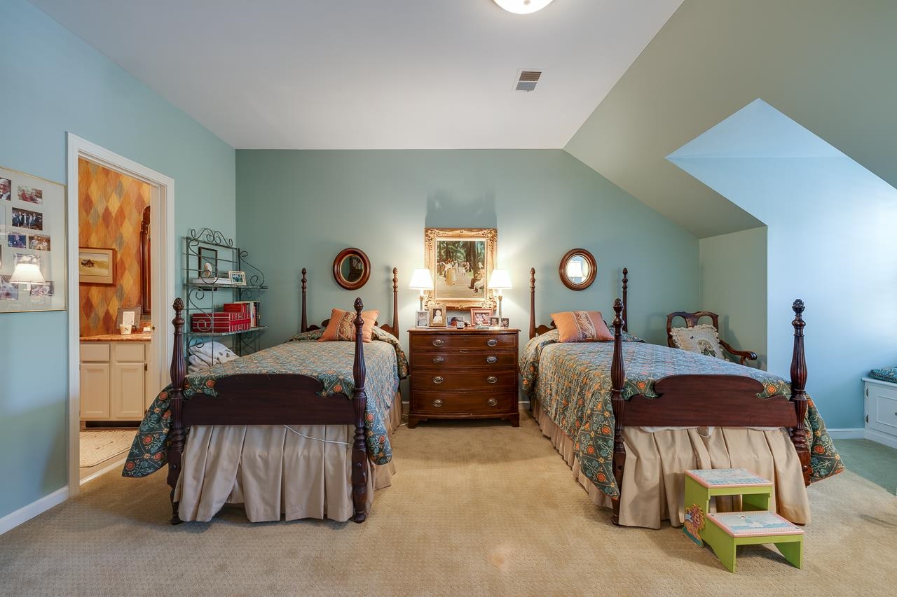 5453 MAGNOLIA GRV