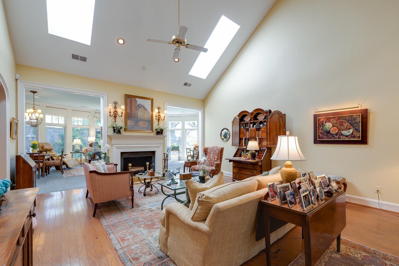 5453 MAGNOLIA GRV