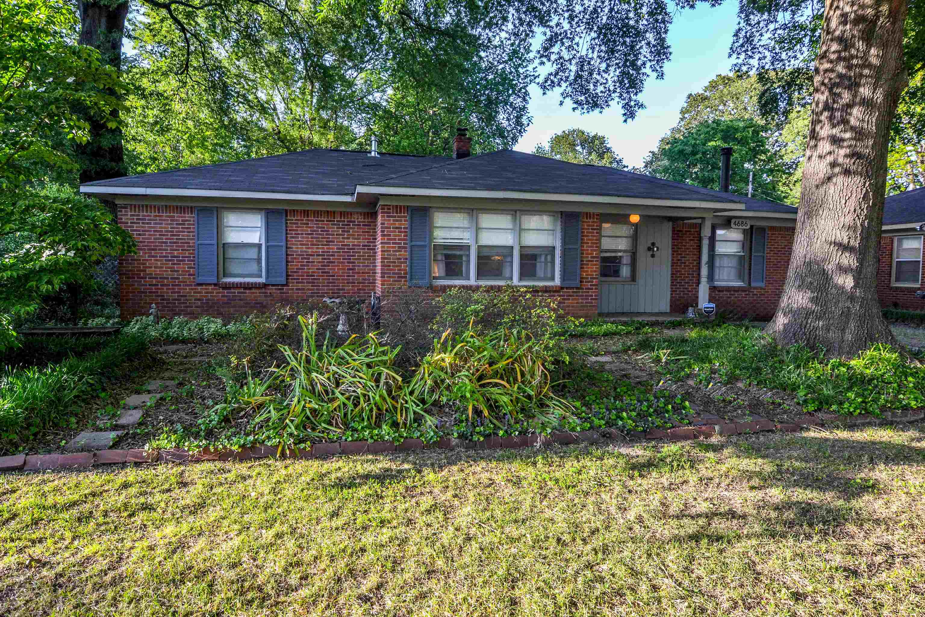 4686 WILLOW RD, Memphis, TN 38117