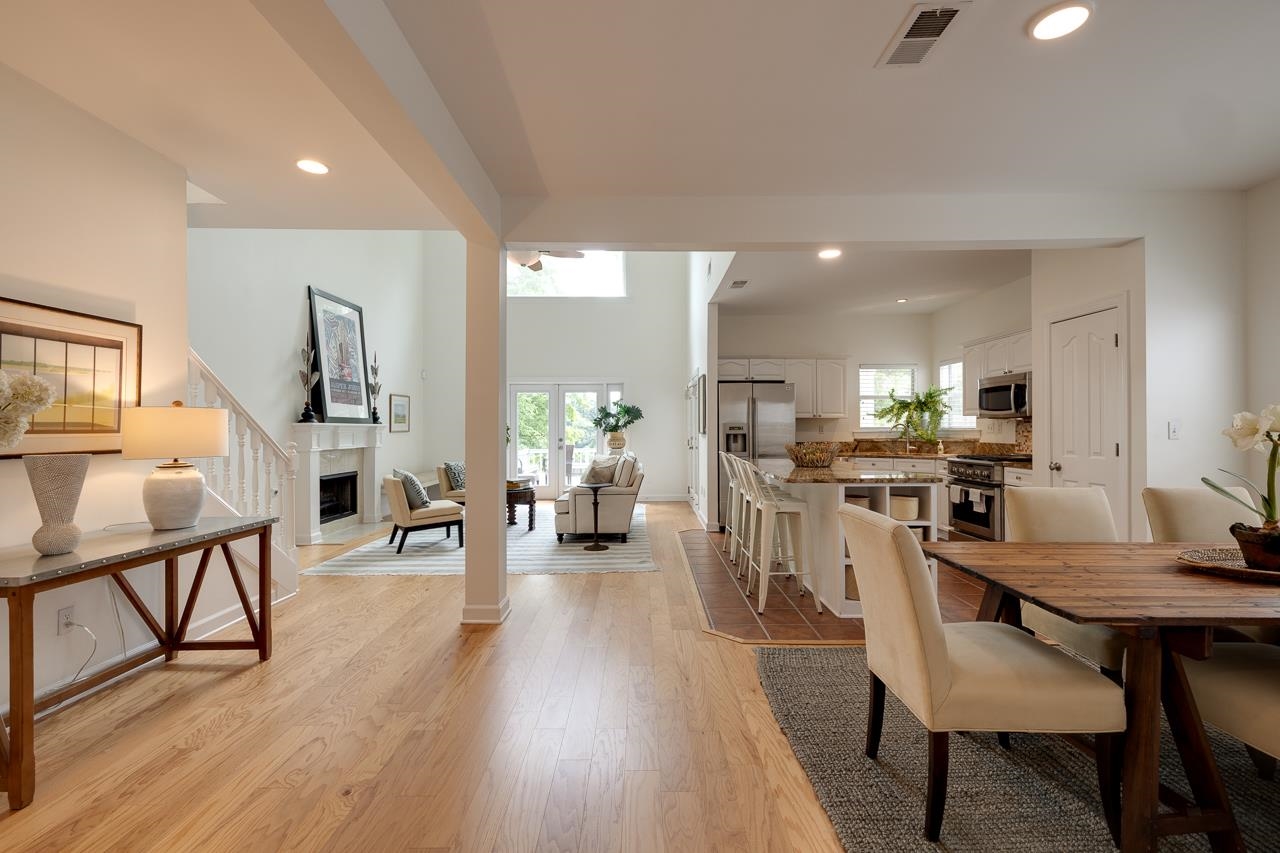 1078 RIVER ISLE DR