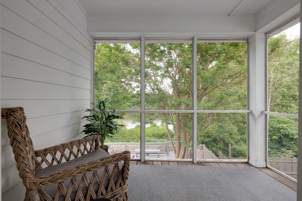 1078 RIVER ISLE DR