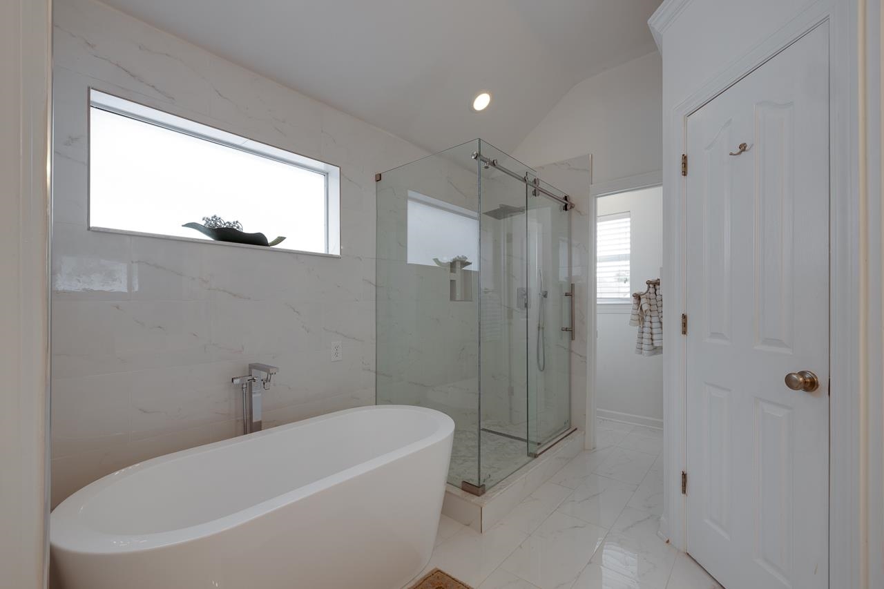 1078 RIVER ISLE DR