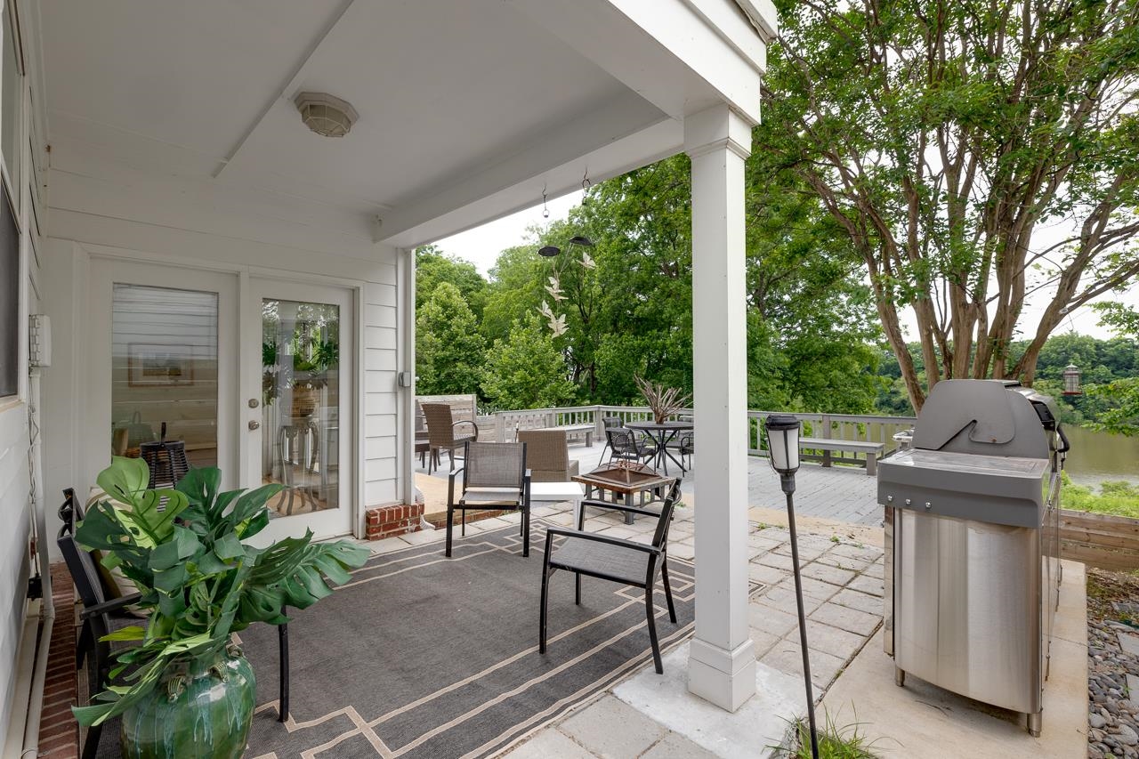 1078 RIVER ISLE DR