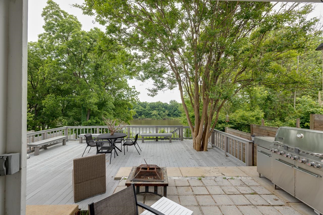 1078 RIVER ISLE DR
