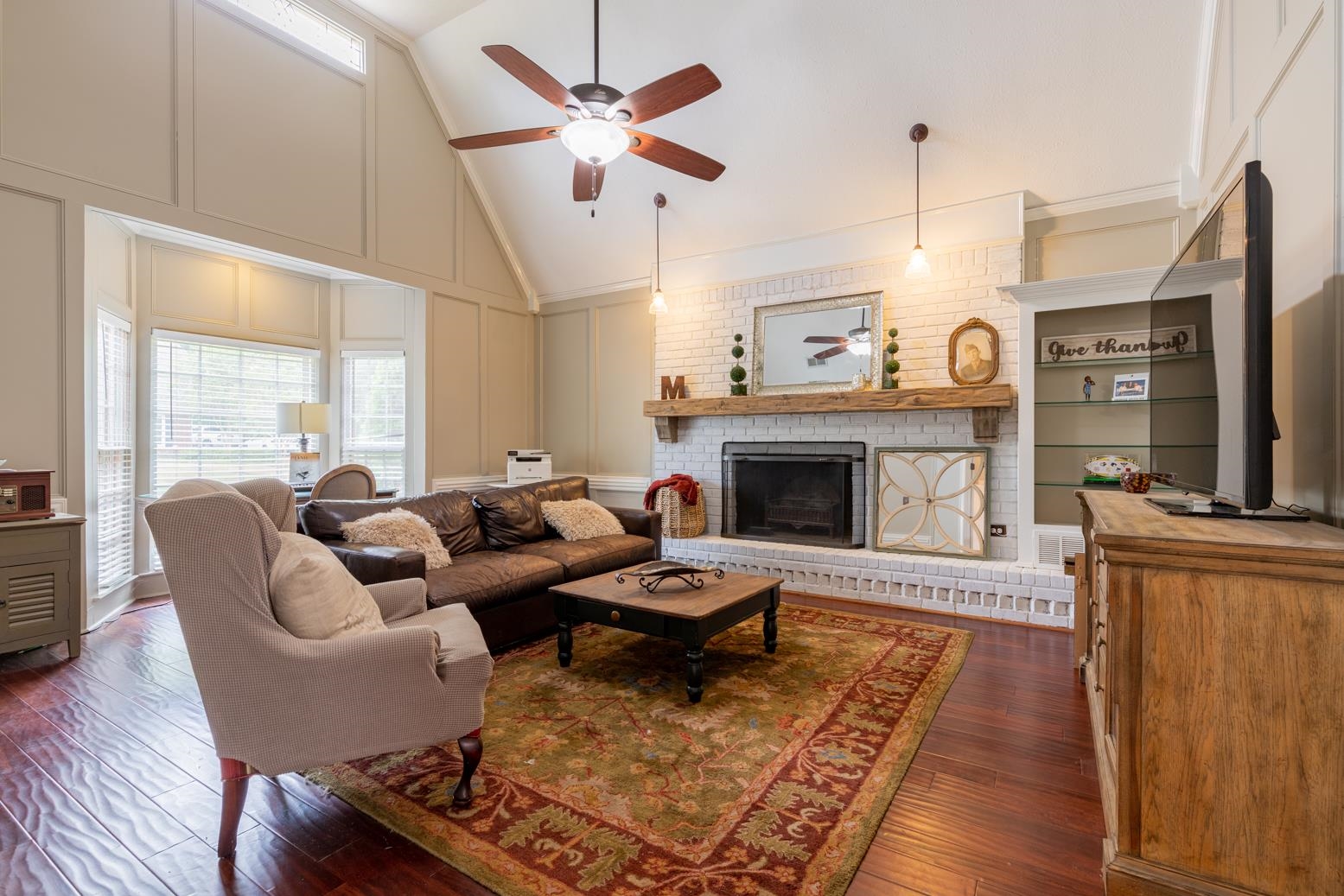 2878 BELGRAVE DR