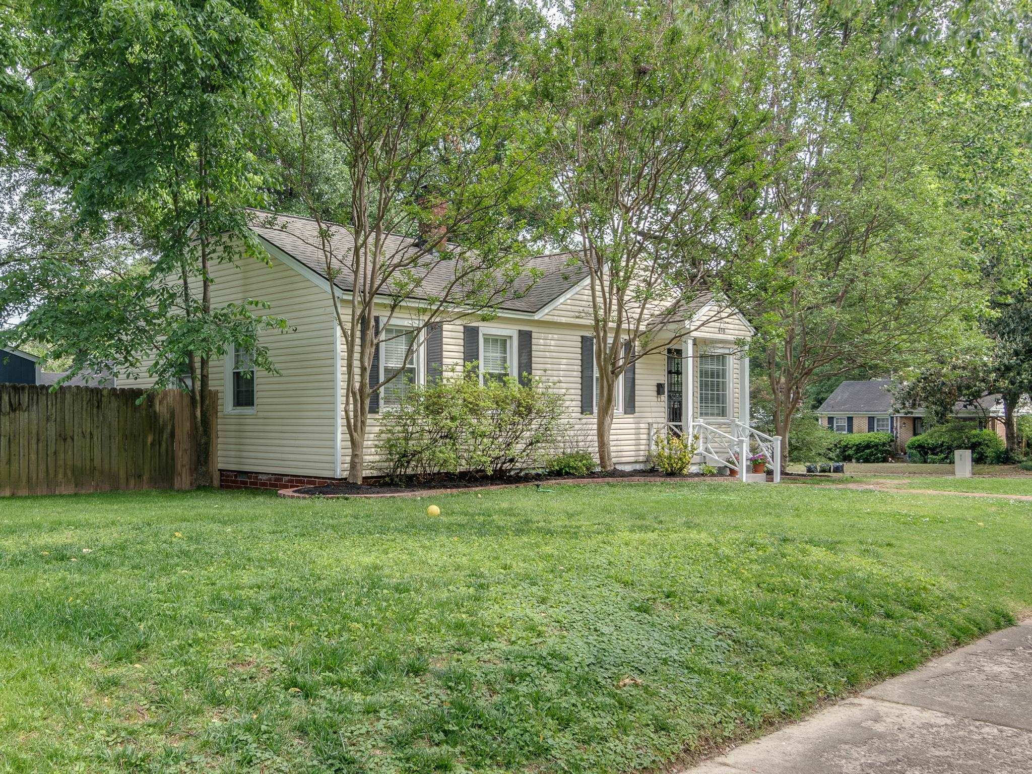 498 MEADE CIR