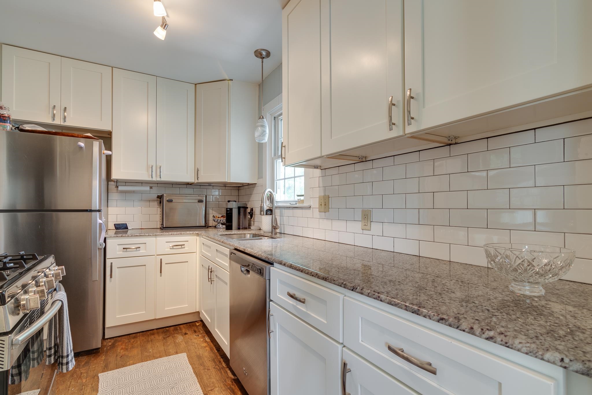 498 MEADE CIR
