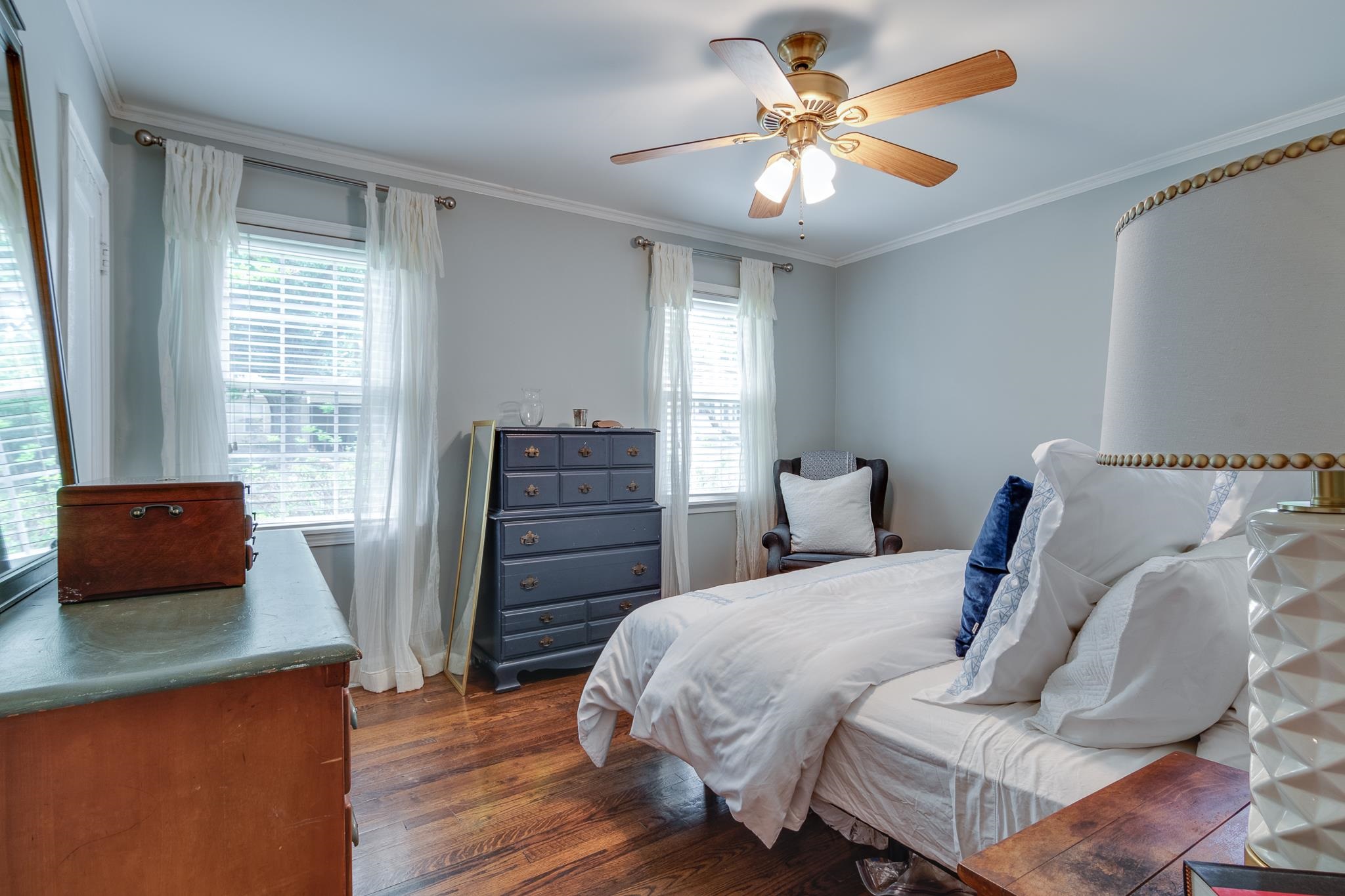 498 MEADE CIR