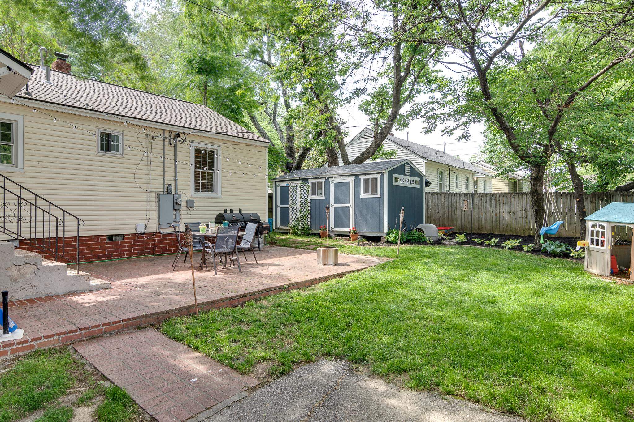 498 MEADE CIR