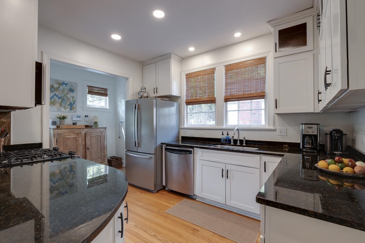 265 ALEXANDER ST