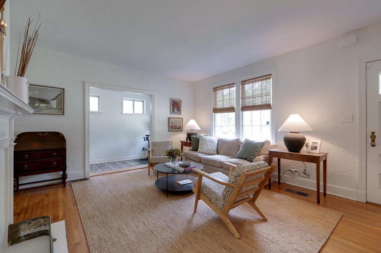 265 ALEXANDER ST