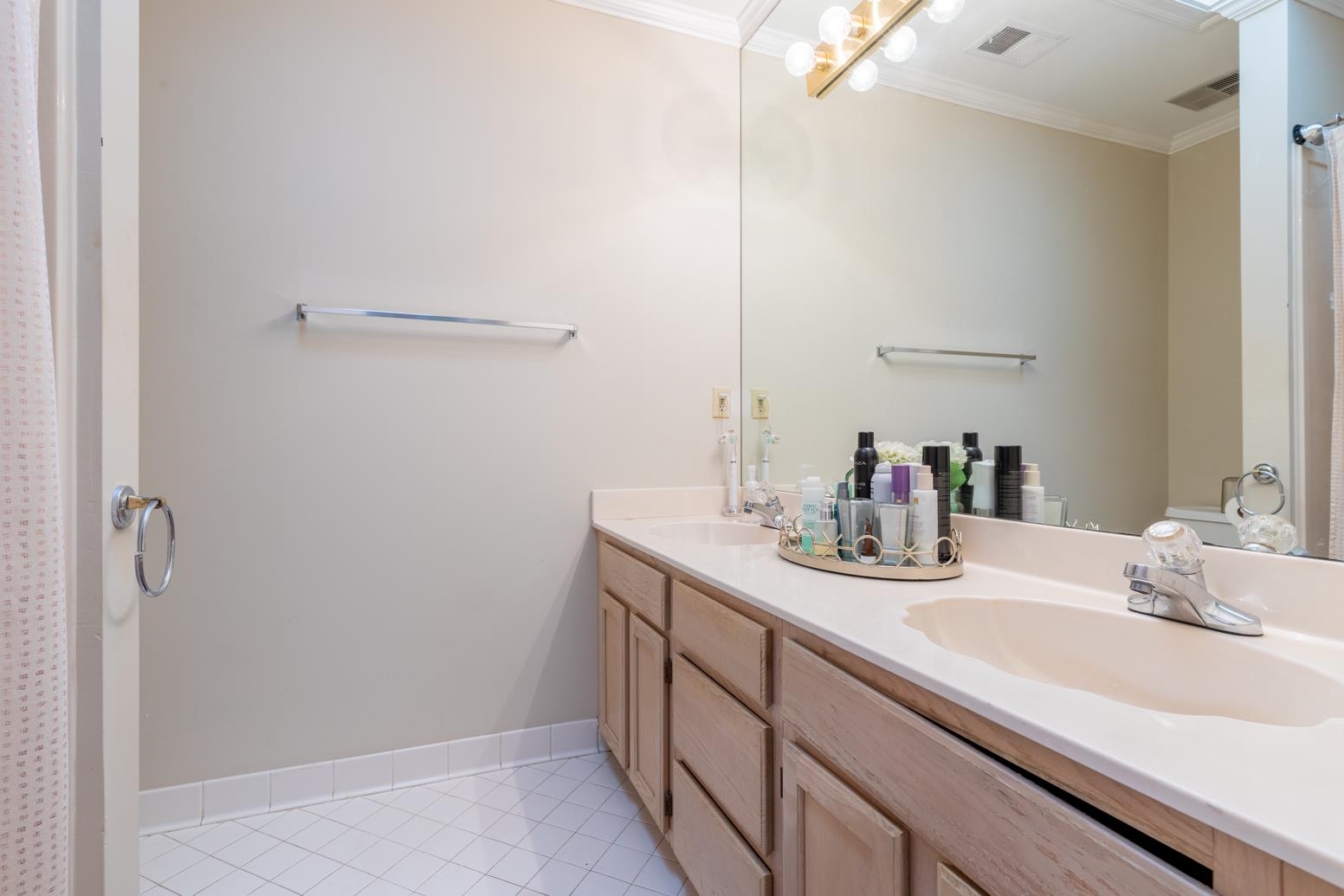 66 HARBOR COMMONS DR