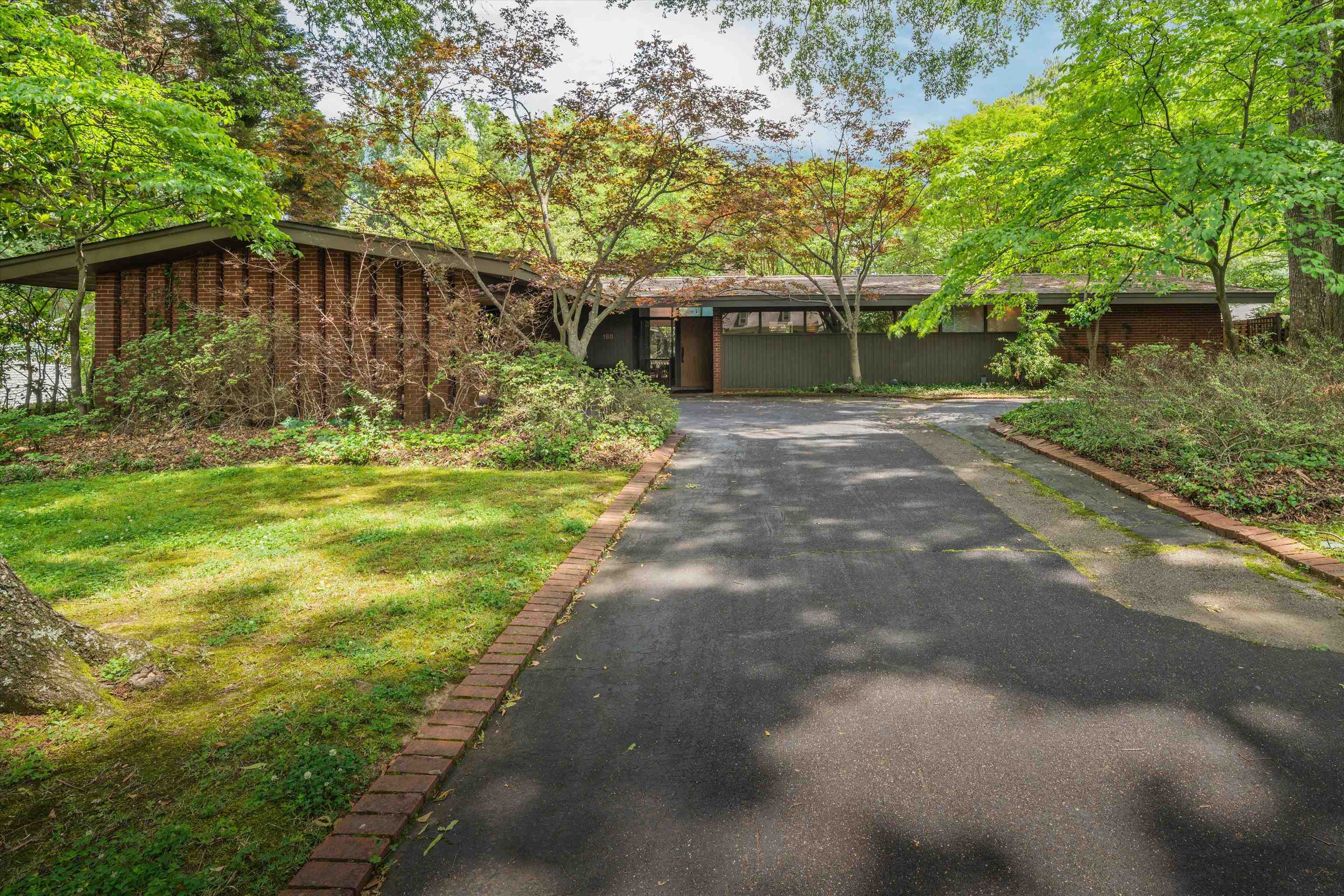 168 GROVE PARK CIR, Memphis, TN 38117