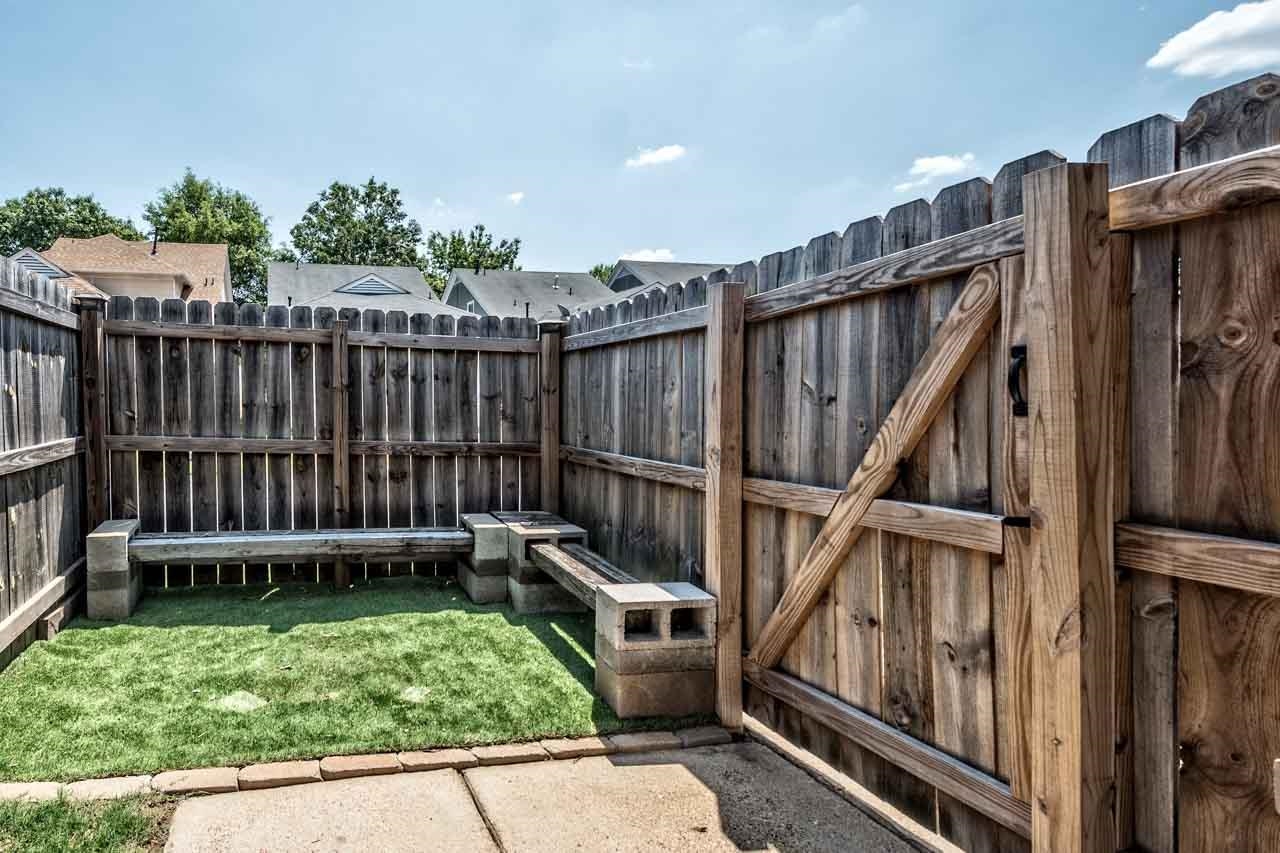1314 HARBOR PARK DR
