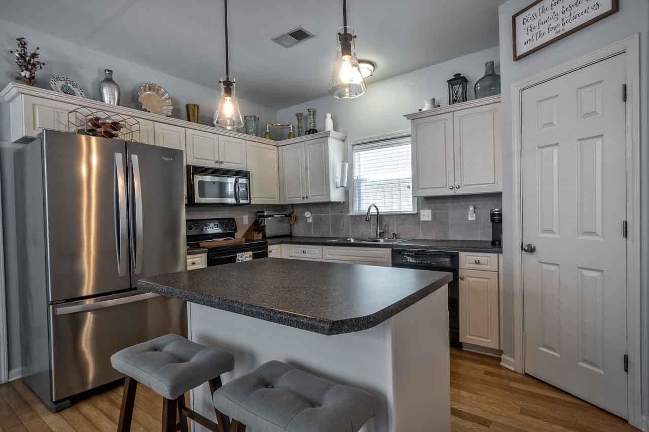 1314 HARBOR PARK DR