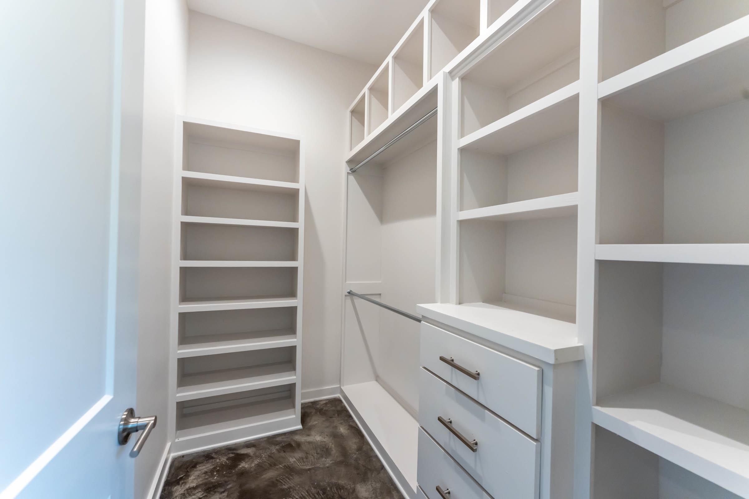 758 CARNES STATION CV