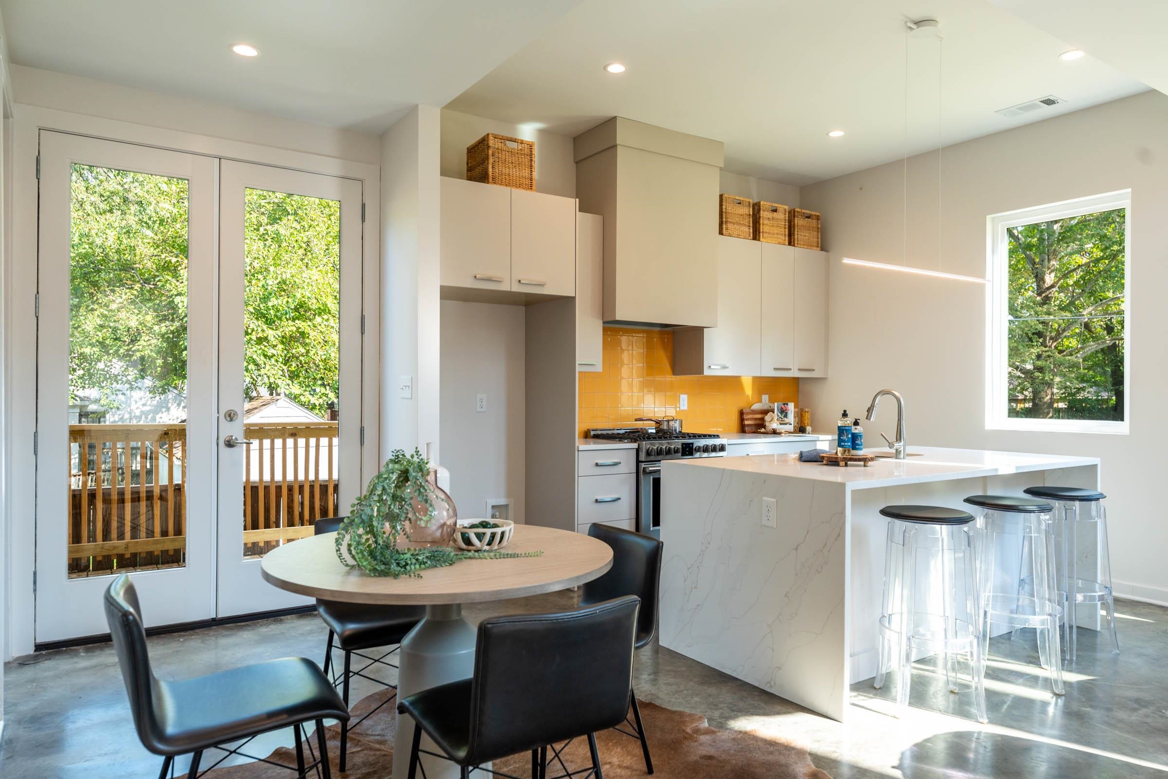 758 CARNES STATION CV