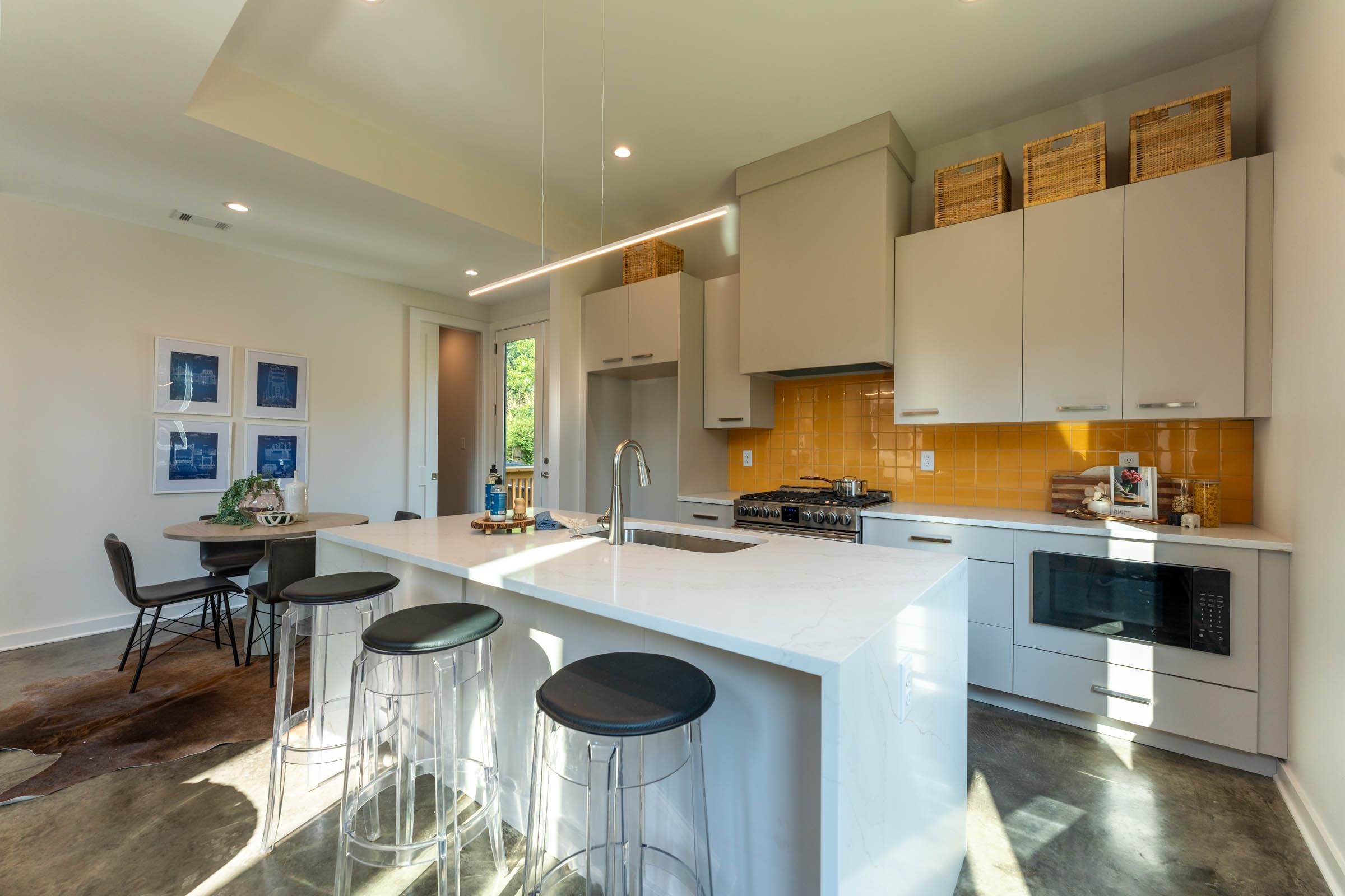 758 CARNES STATION CV