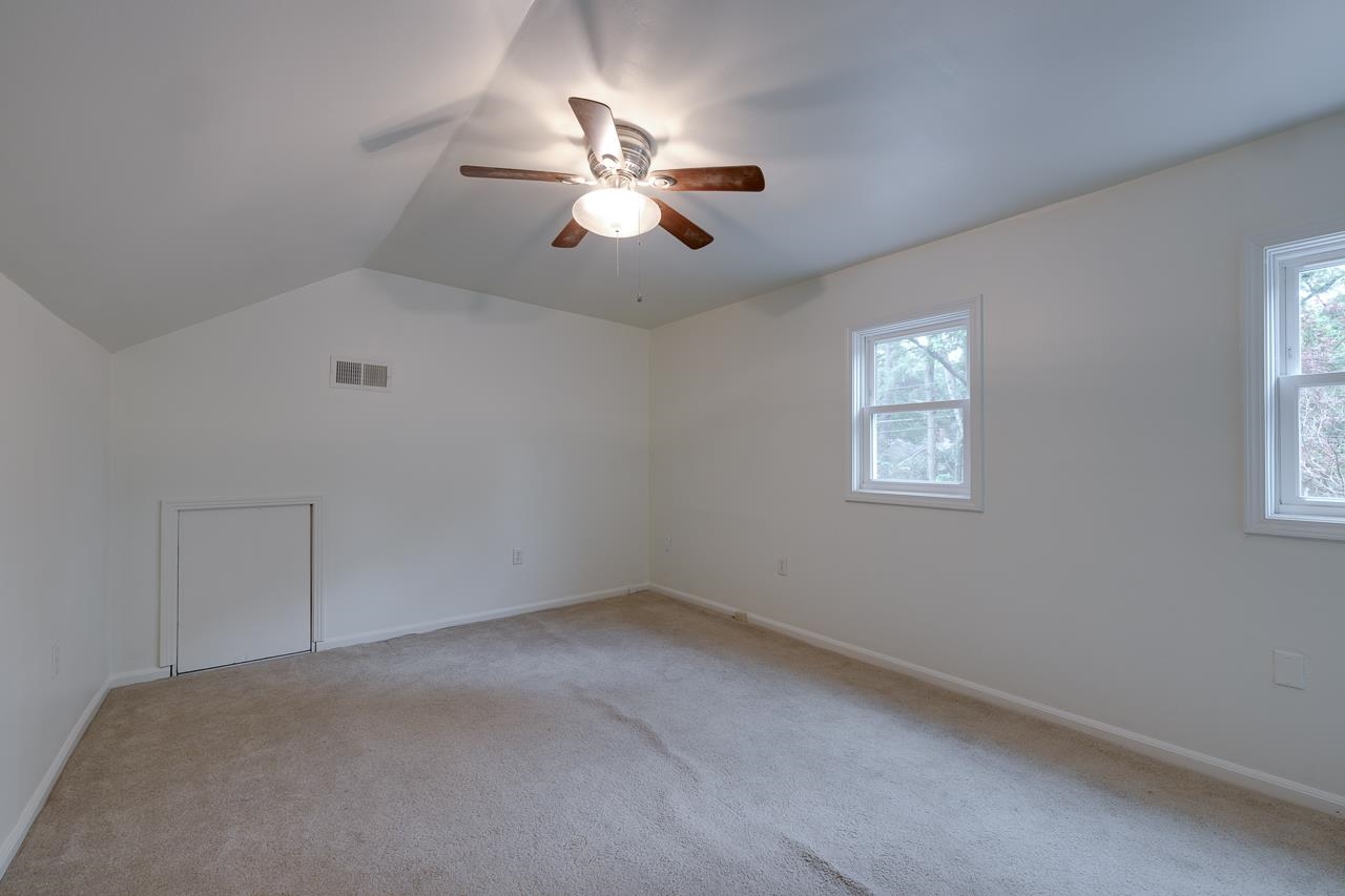 1626 STERLING DR