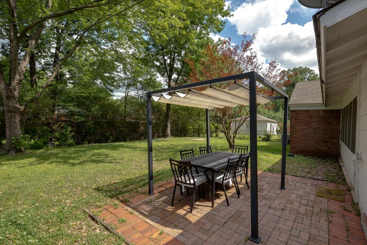 1626 STERLING DR