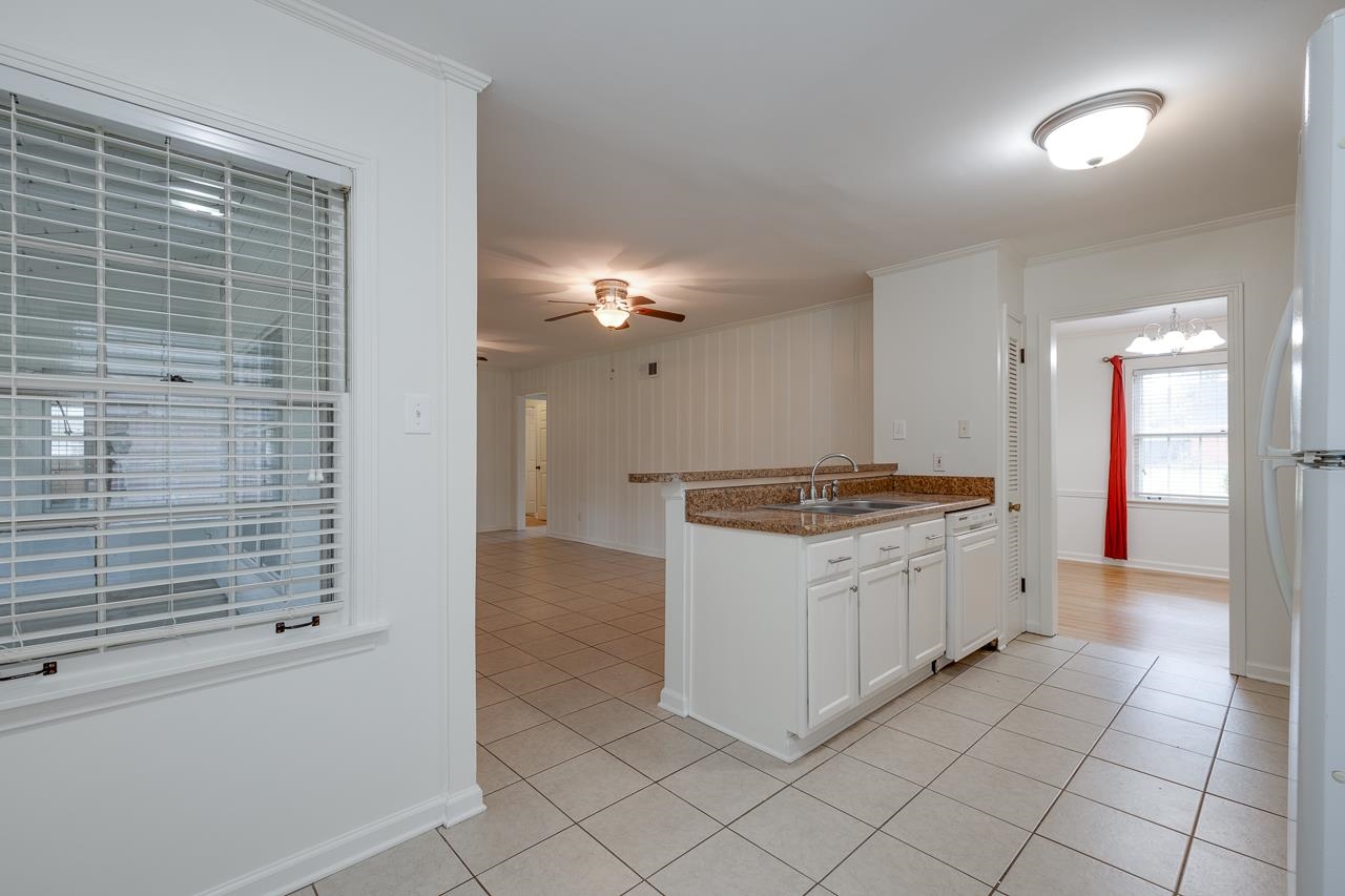 1626 STERLING DR