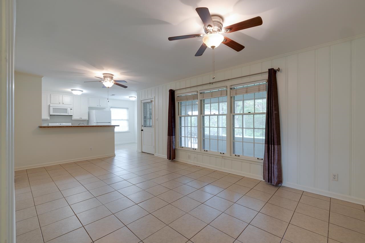 1626 STERLING DR