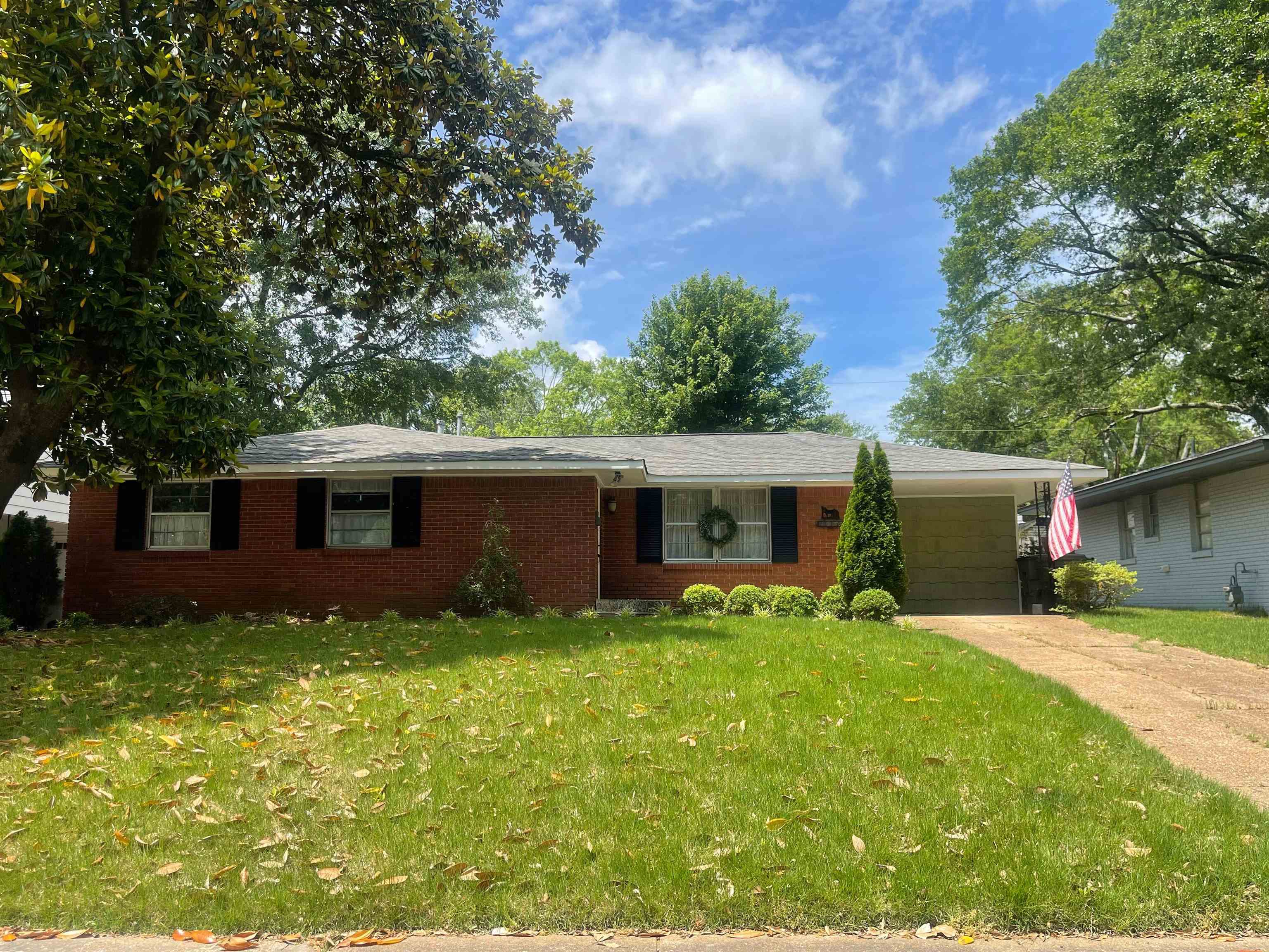 1577 STERLING DR