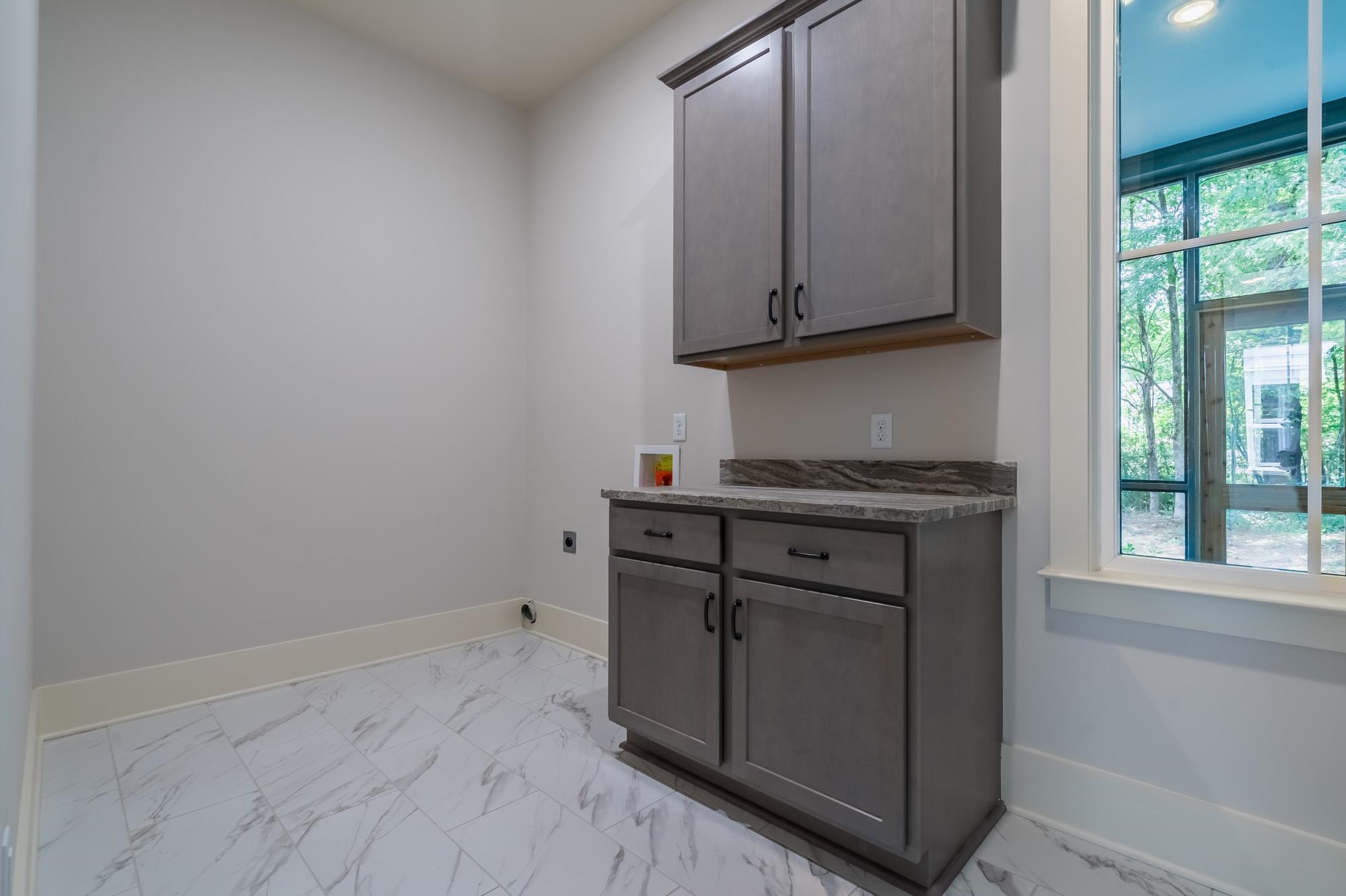 6626 WYNNE OAK CV
