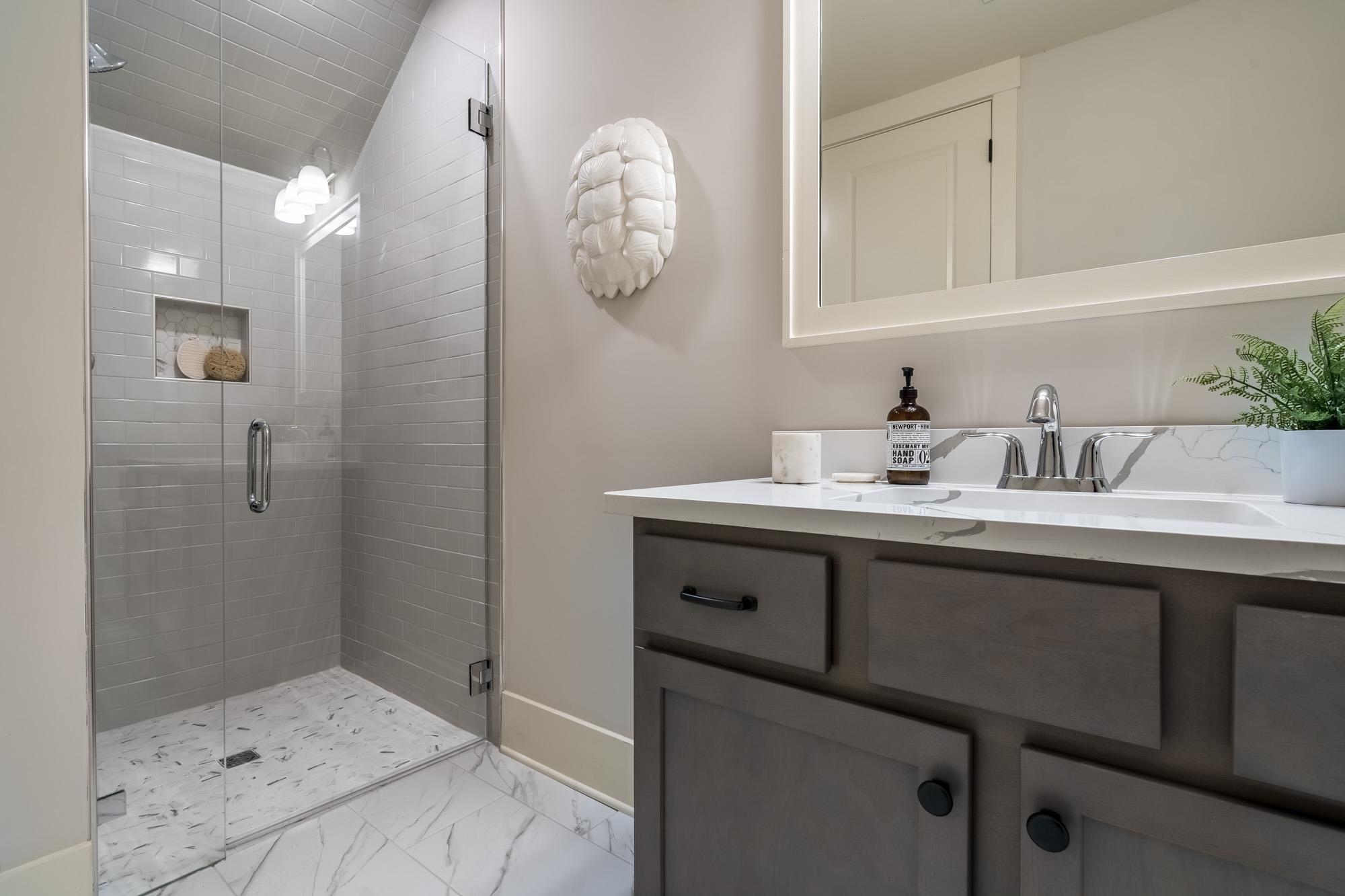 6626 WYNNE OAK CV