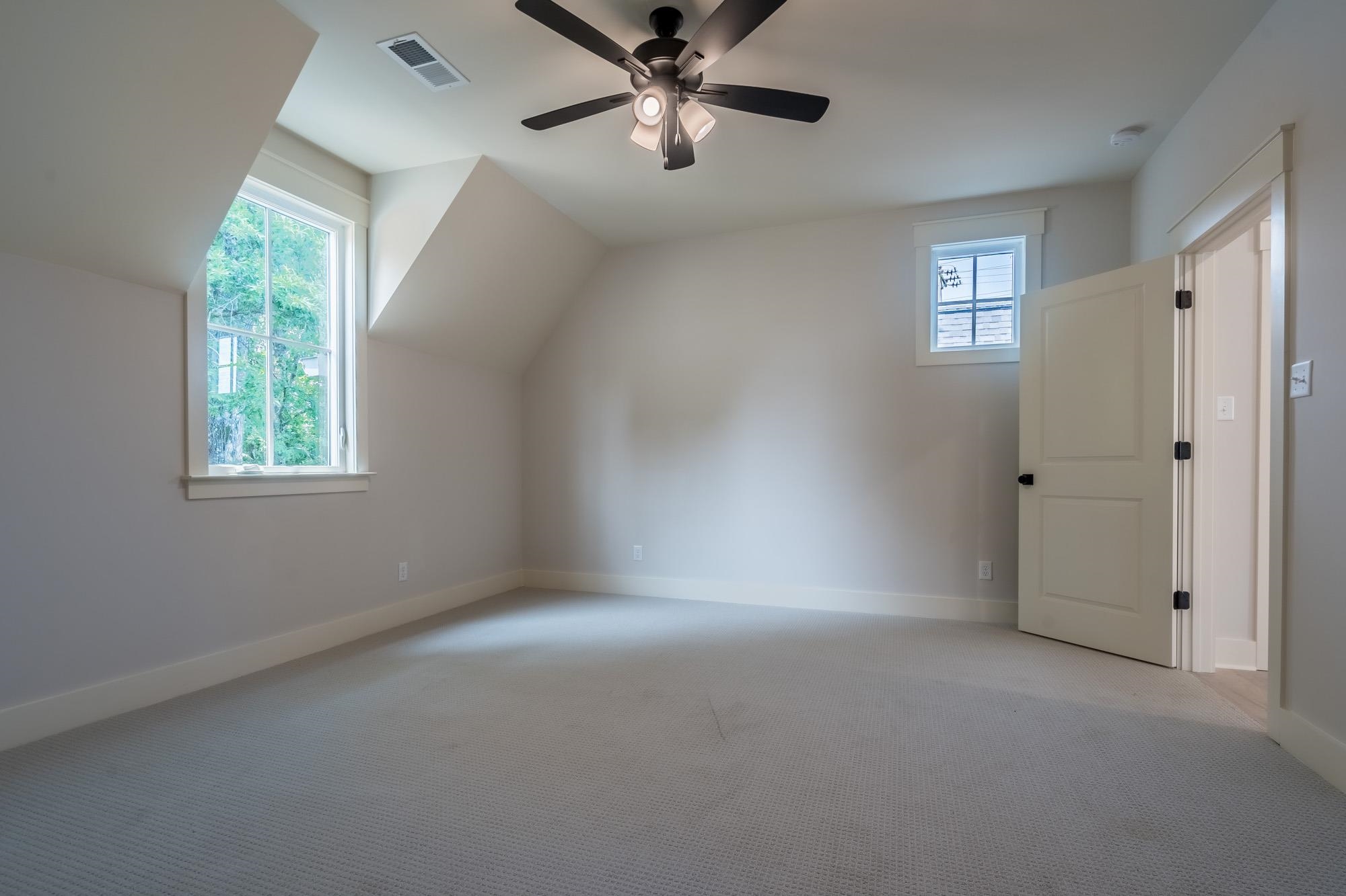 6626 WYNNE OAK CV
