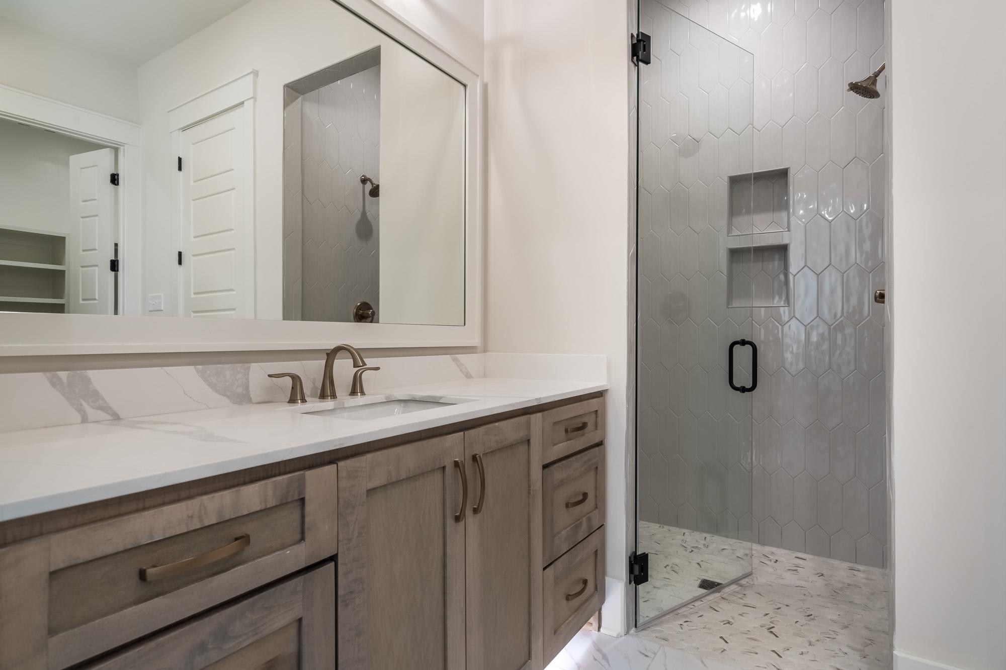 6636 WYNNE OAK CV