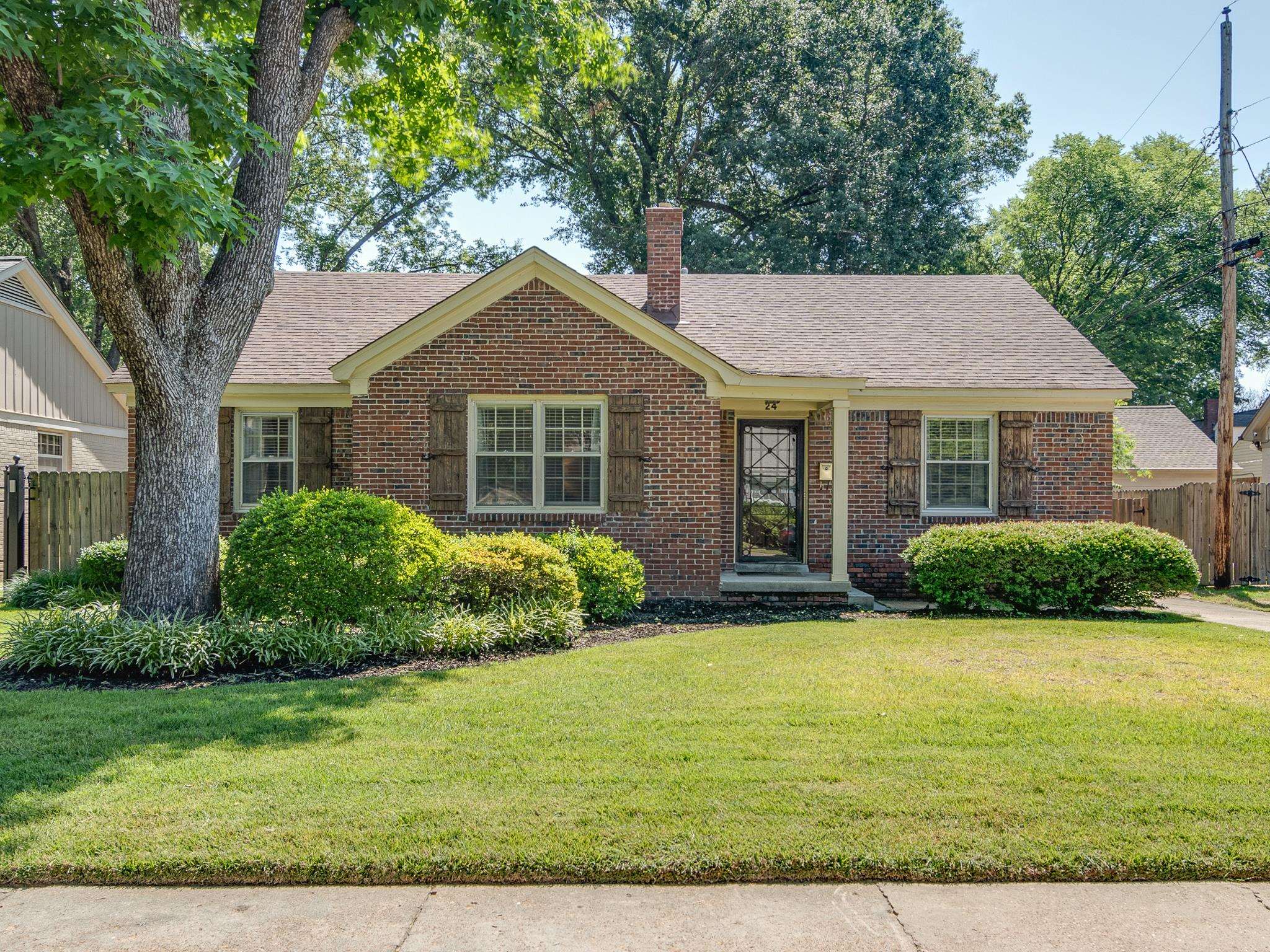 24 NORMANDY CIR